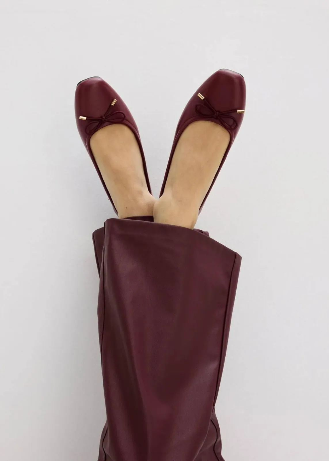 bonprix Bekleidung·Kleider|Hosen^Lederimitat-Hose dunkelbeere