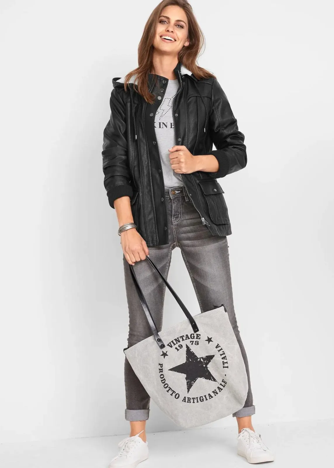 bonprix Bekleidung·Hosen|Jacken & Mäntel^Lederimitat-Jacke schwarz