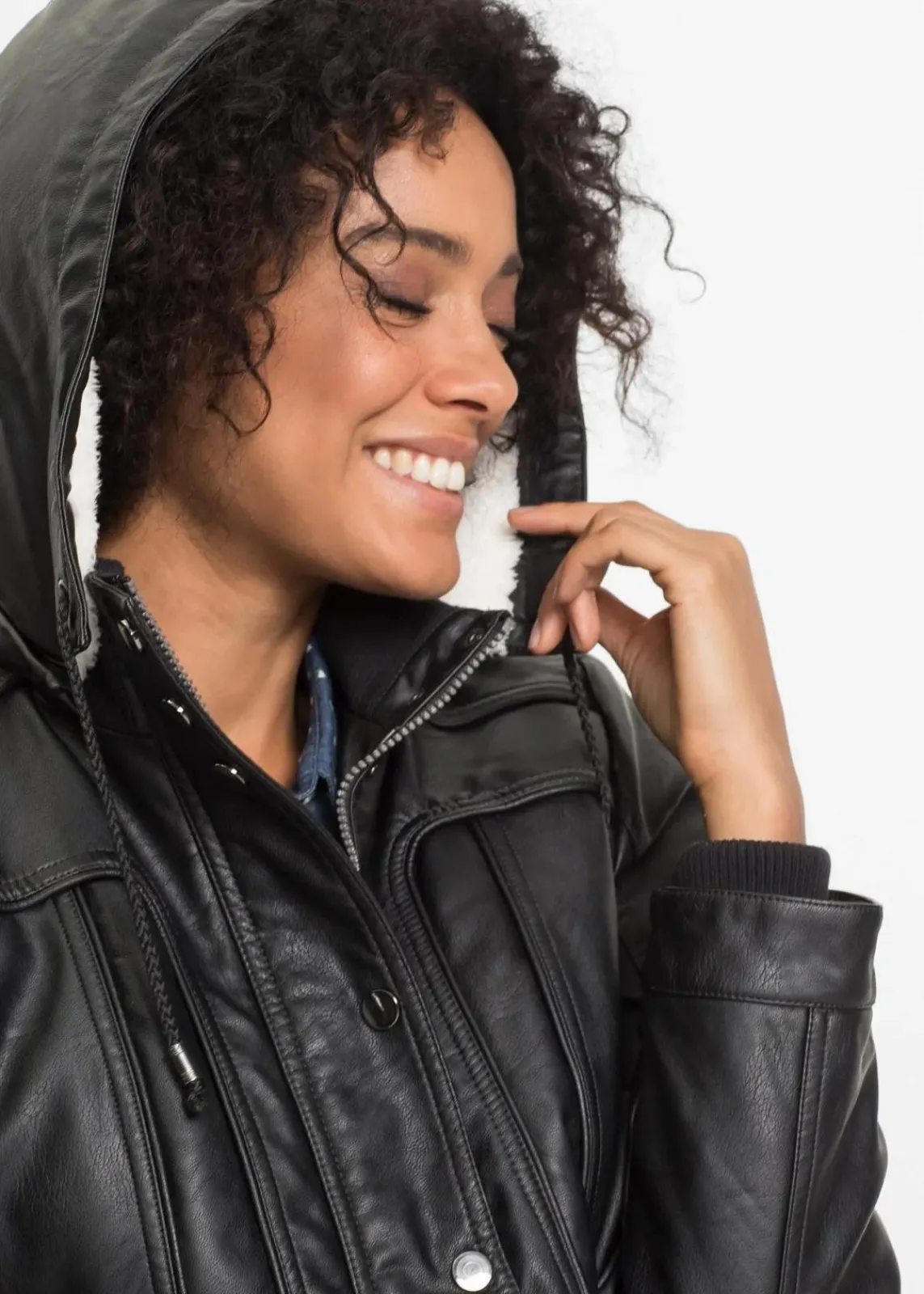 bonprix Bekleidung·Hosen|Jacken & Mäntel^Lederimitat-Jacke schwarz