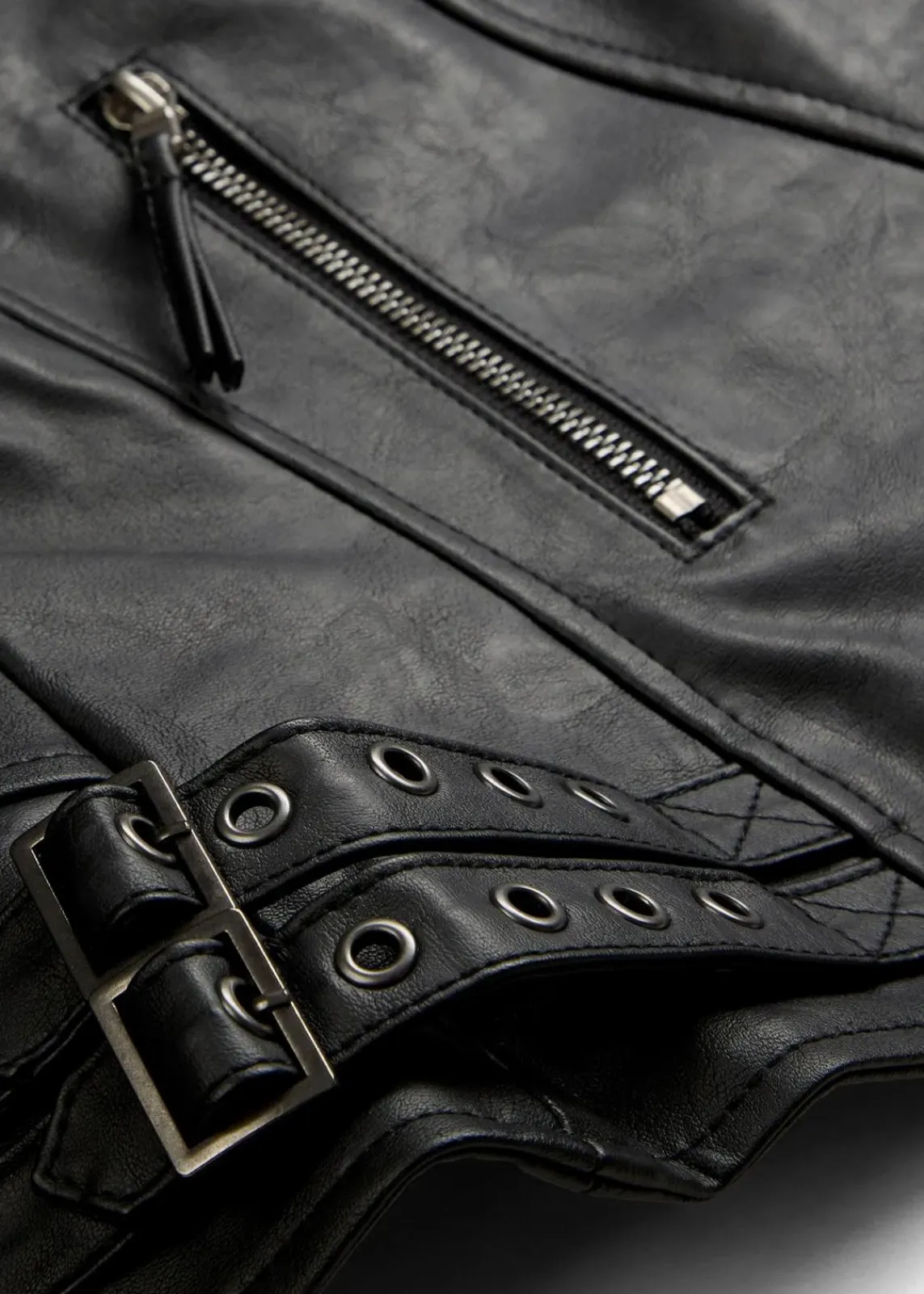 bonprix Bekleidung·Hosen|Jacken & Mäntel^Lederimitat-Jacke aus reiner Viskose schwarz