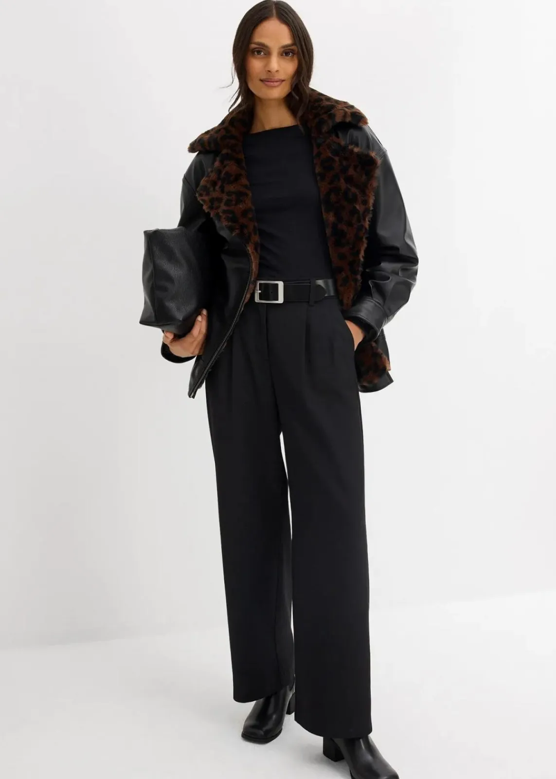 bonprix Bekleidung·Hosen|Jacken & Mäntel^Lederimitat-Jacke mit Leoparden Kunstfell schwarz