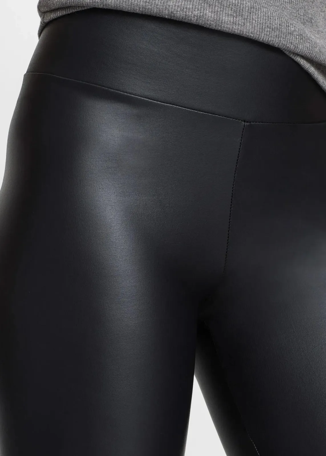 bonprix Hosen|Kurzgrößen^Lederimitat-Leggings mit Beschichtung schwarz