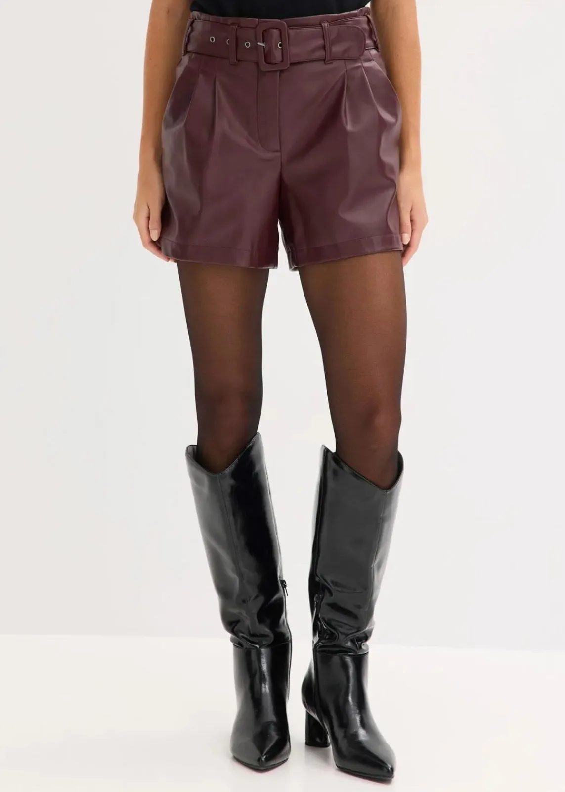bonprix Bekleidung·Outdoorbekleidung|Bekleidung·Kleider^Lederimitat-Shorts mit Gürtel weinrot
