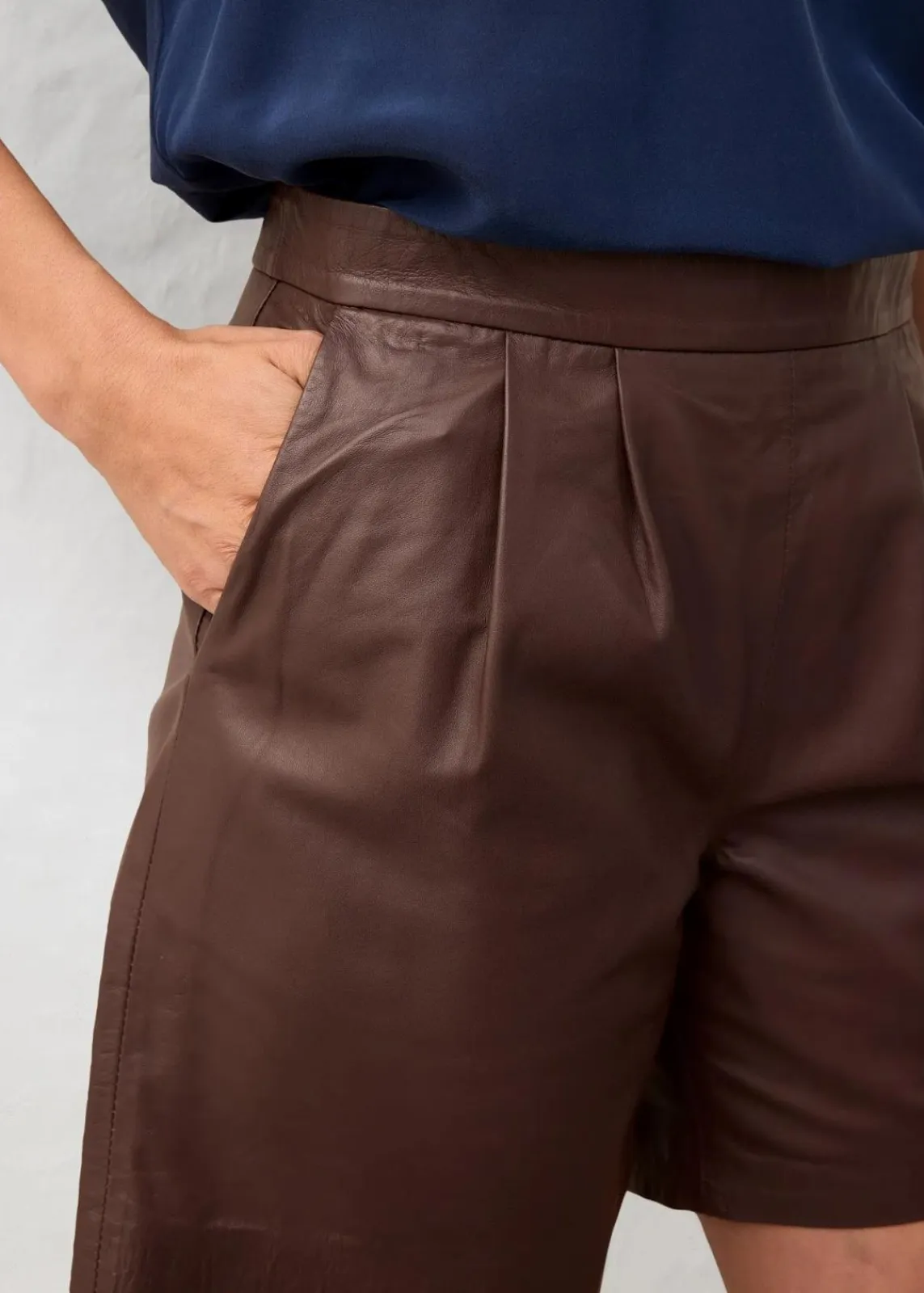 bonprix Bekleidung·Kleider|Premium^Leder-Shorts aus Lammnappa terrabraun