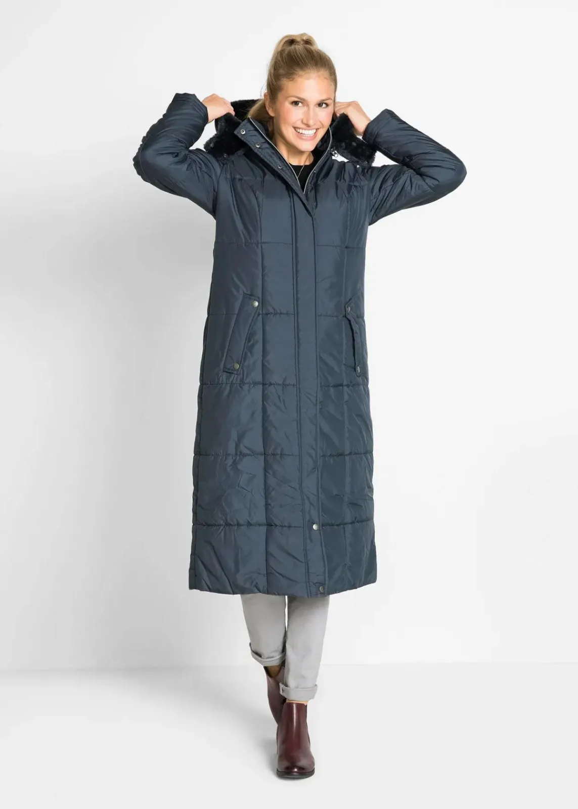 bonprix Jacken & Mäntel|Bekleidung·Hosen^Leichter Steppmantel nachtblau