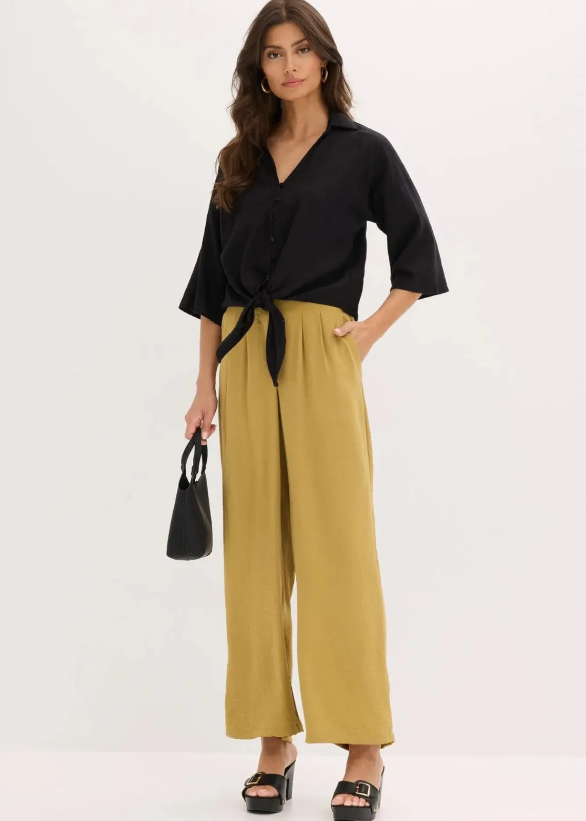 bonprix Nachhaltigere Materialien|Blusen & Tuniken^Leinen-Bluse schwarz