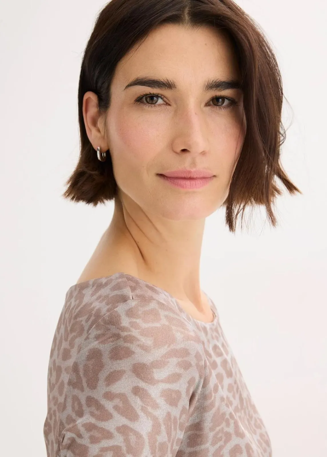 bonprix Shirts & Tops^Leo-Shirt mit Glanzdruck silberlila/metallic silber