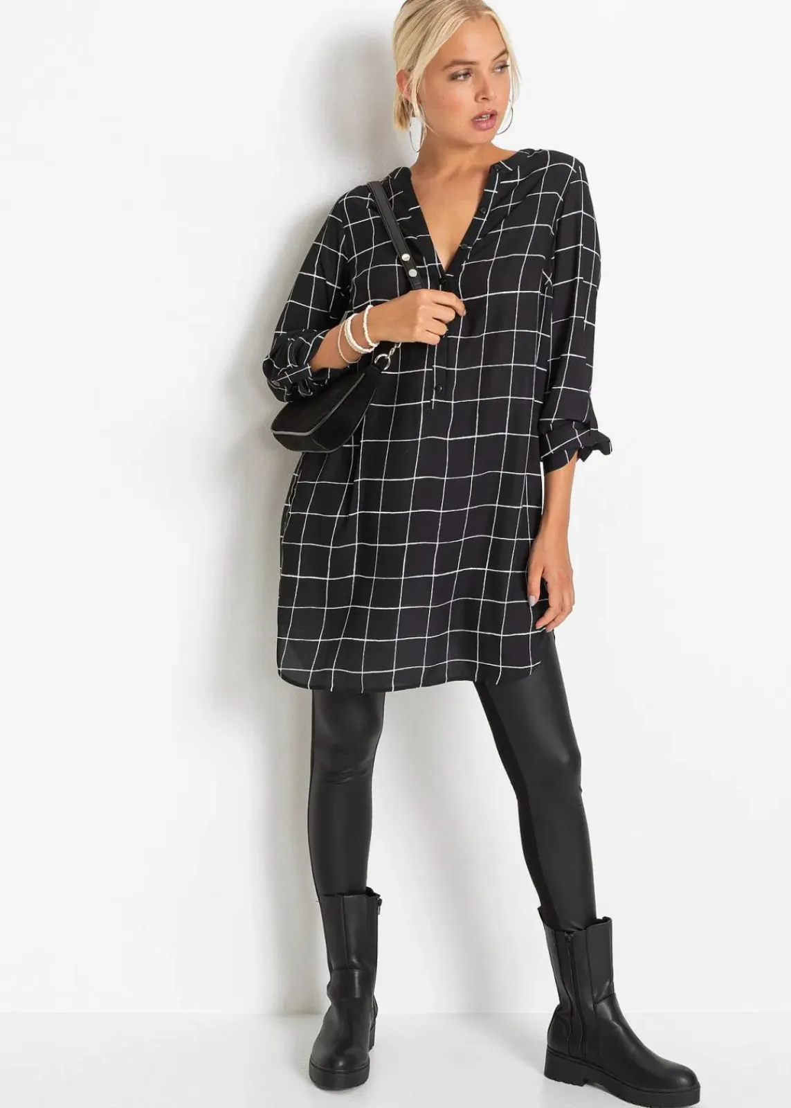 bonprix Bekleidung·Jacken & Mäntel|Blusen & Tuniken^Longbluse schwarz/weiß kariert
