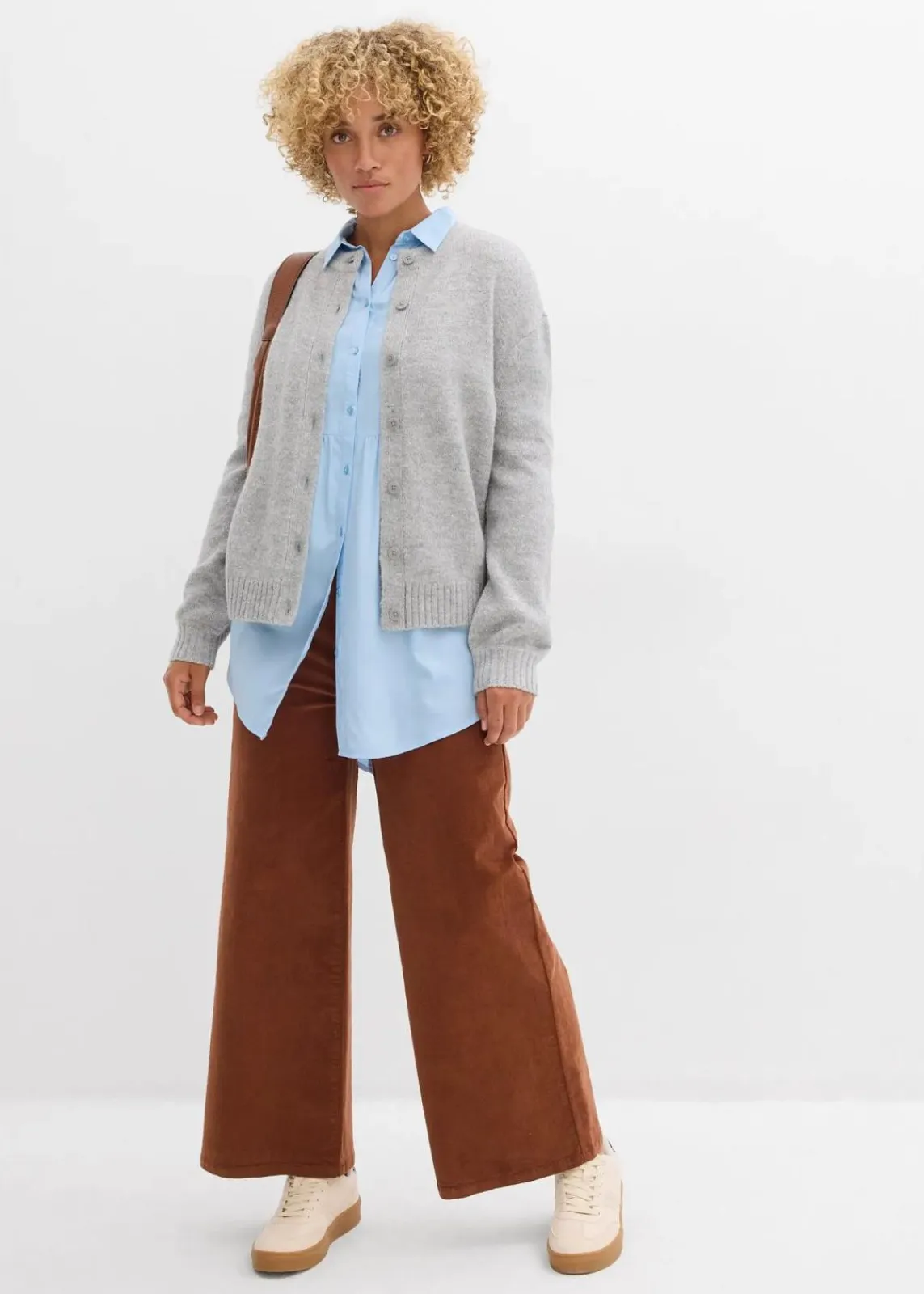 bonprix Bekleidung·Jacken & Mäntel|Blusen & Tuniken^Longbluse aus Viskose hellblau