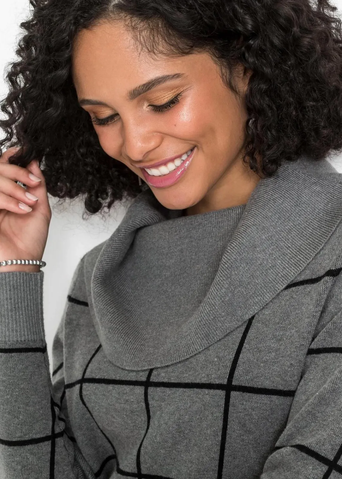 bonprix Bekleidung·Umstandsmode|Strickmode^Long-Pullover grau meliert/schwarz kariert