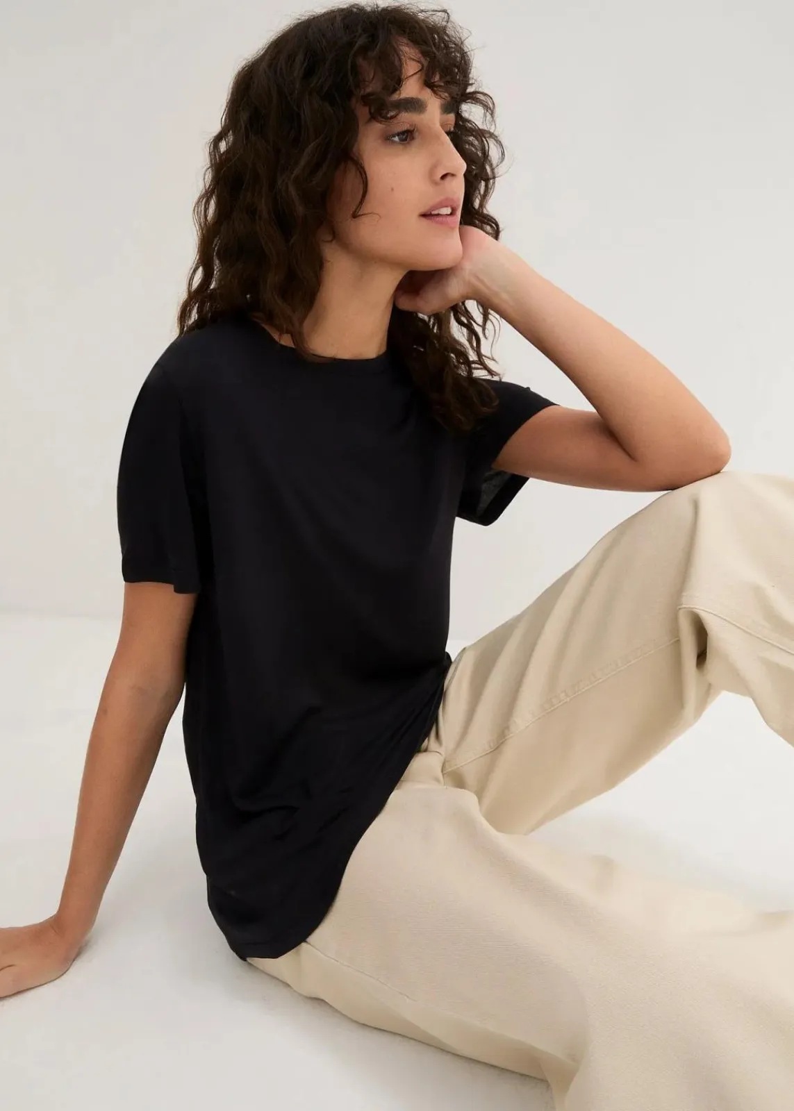bonprix Bekleidung·Röcke|Basics^Longshirt aus softer Viskose schwarz