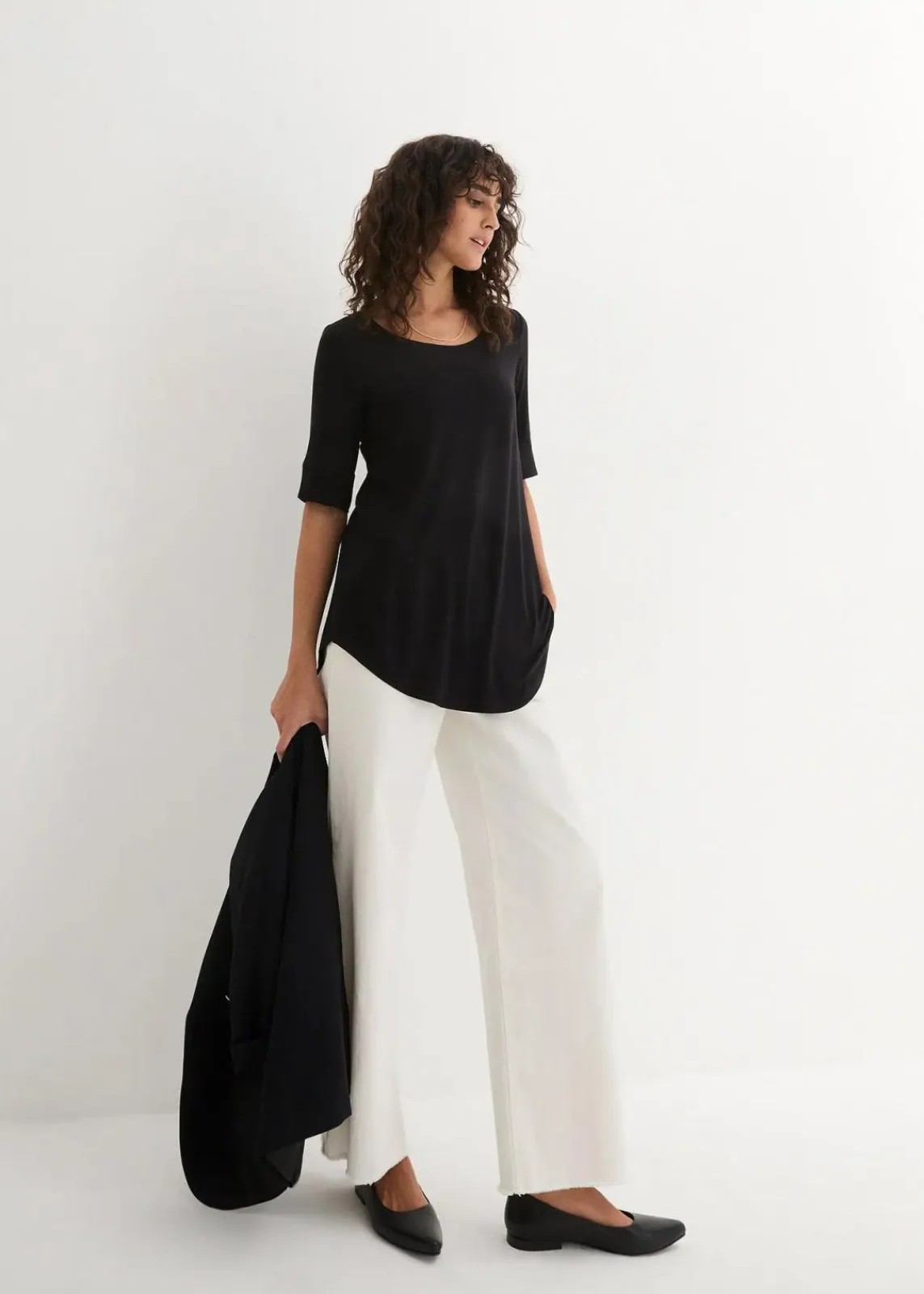 bonprix Bekleidung·Röcke|Nachhaltigere Materialien^Long-Shirt aus softer Viskose schwarz