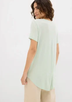 bonprix Nachhaltigere Materialien|Shirts & Tops^Longshirt aus softer Viskose hellschilf