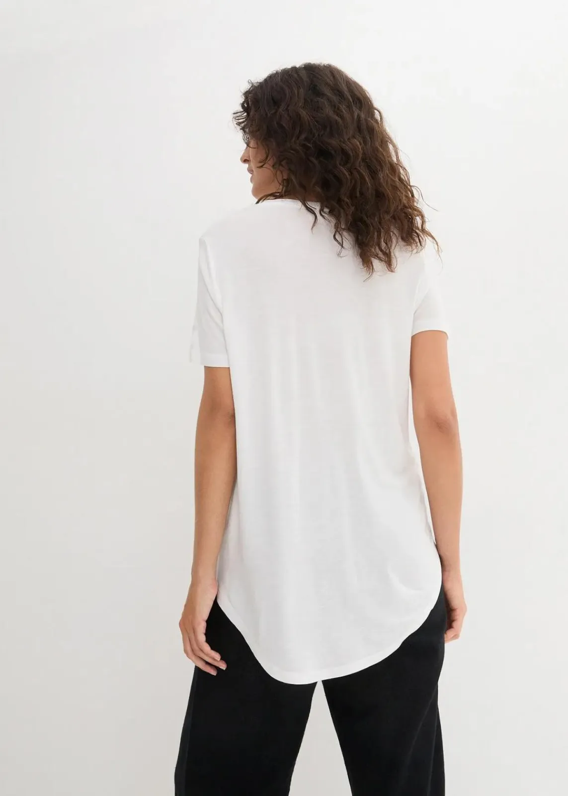 bonprix Nachhaltigere Materialien|Shirts & Tops^Longshirt aus softer Viskose weiß