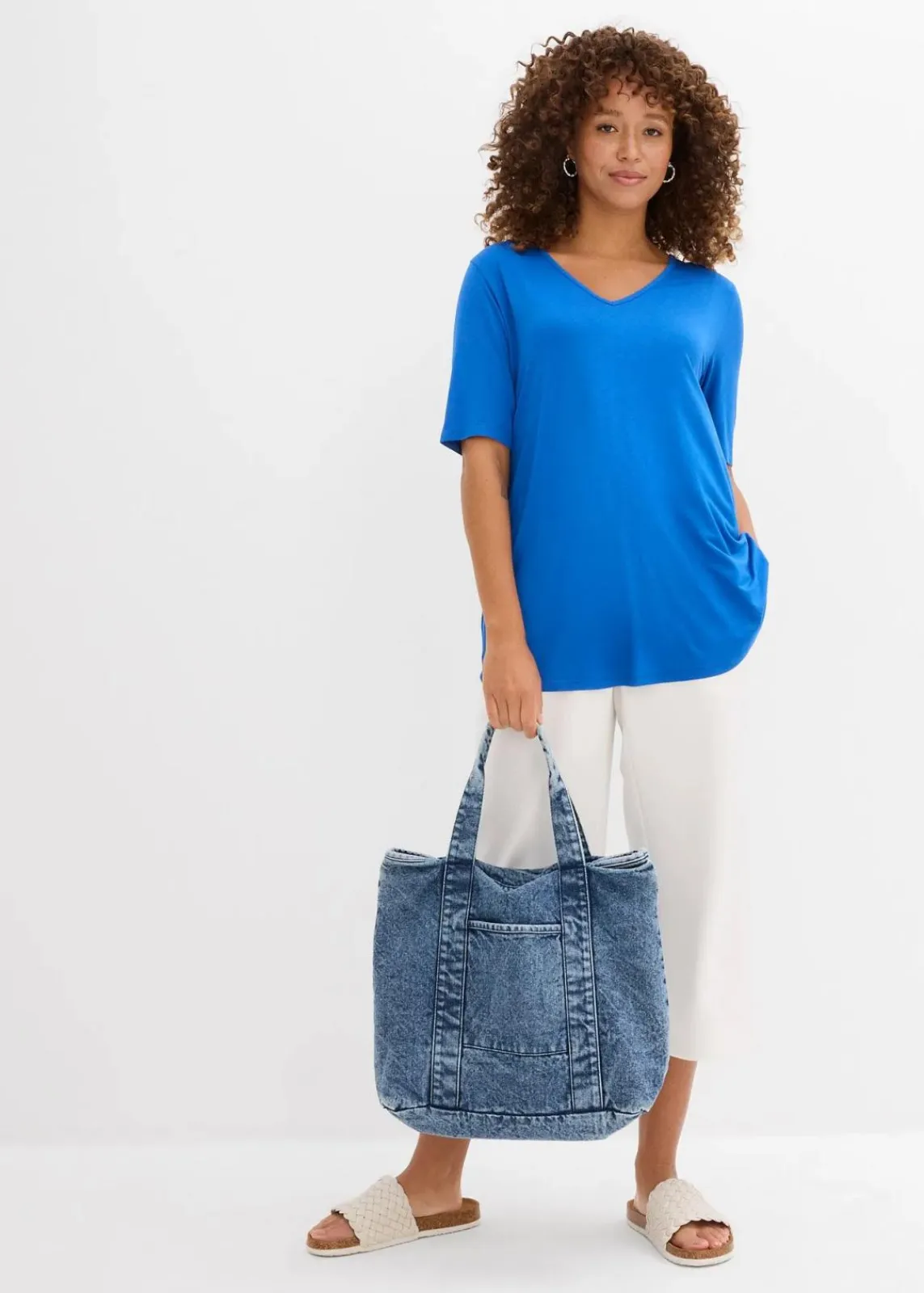 bonprix Nachhaltigere Materialien|Shirts & Tops^Longshirt aus softer Viskose arktikblau