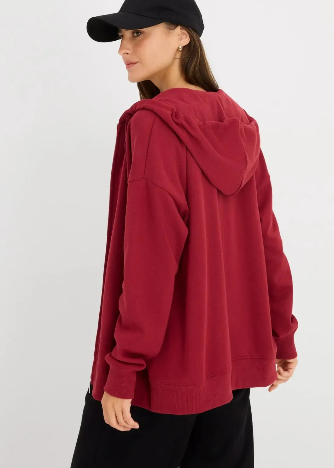 bonprix Sweat|Basics^Long-Sweatjacke pflaumenrot
