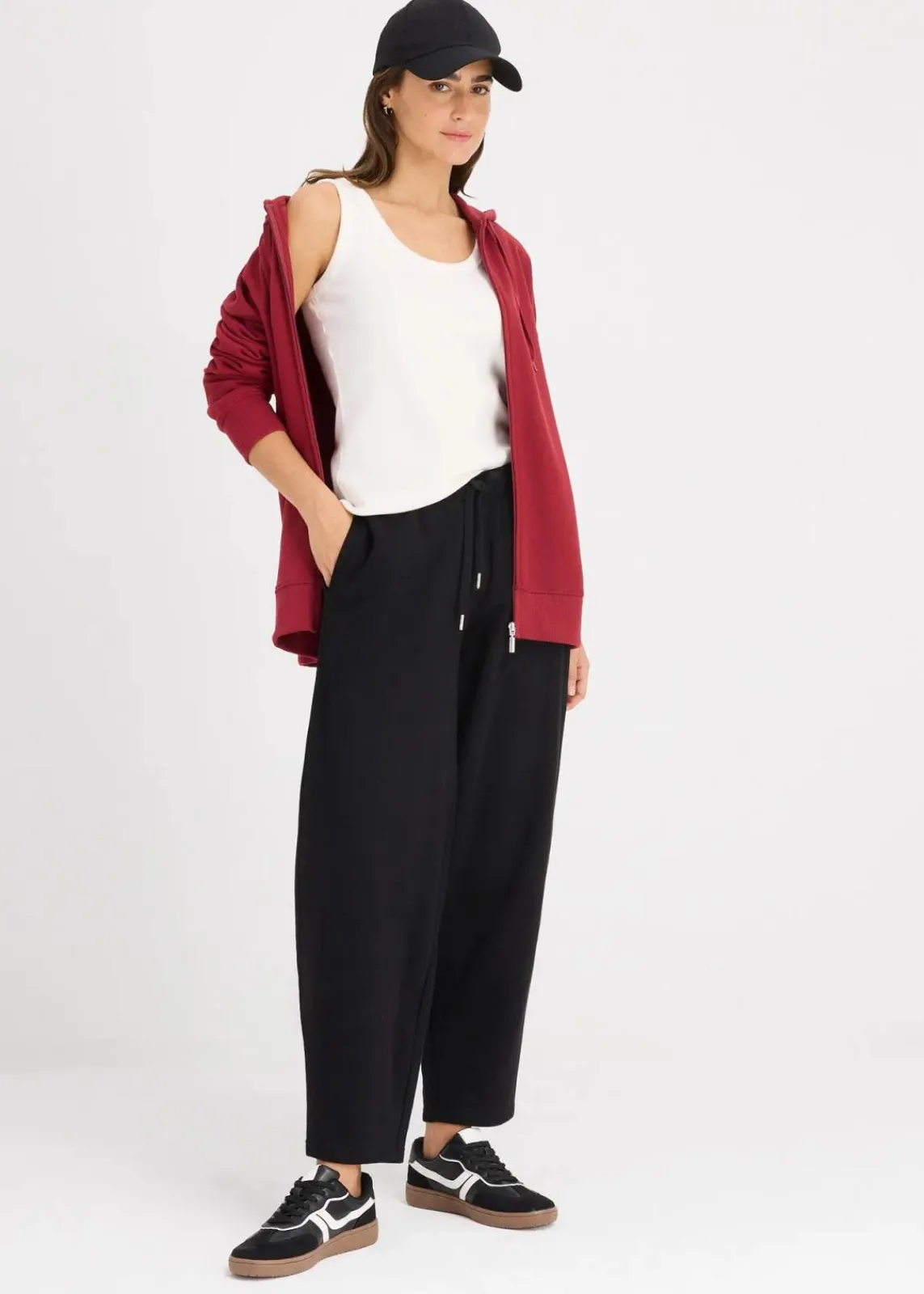 bonprix Sweat|Basics^Long-Sweatjacke pflaumenrot