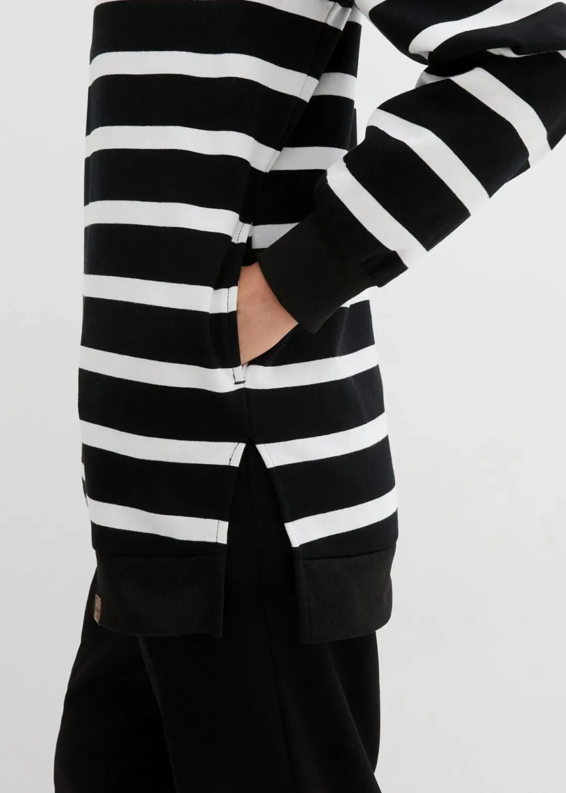 bonprix Bekleidung·Blusen & Tuniken|Sweat^Longsweatshirt mit Troyer-Kragen schwarz/weiß gestreift