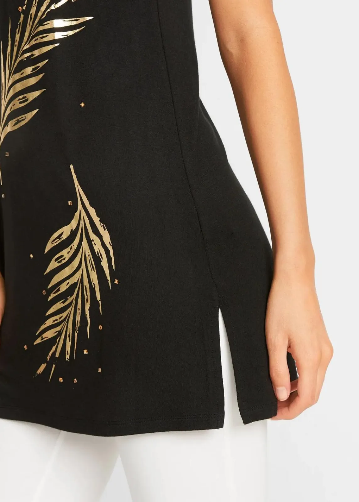 bonprix Nachhaltigere Materialien|Shirts & Tops^Long-Top schwarz/gold bedruckt