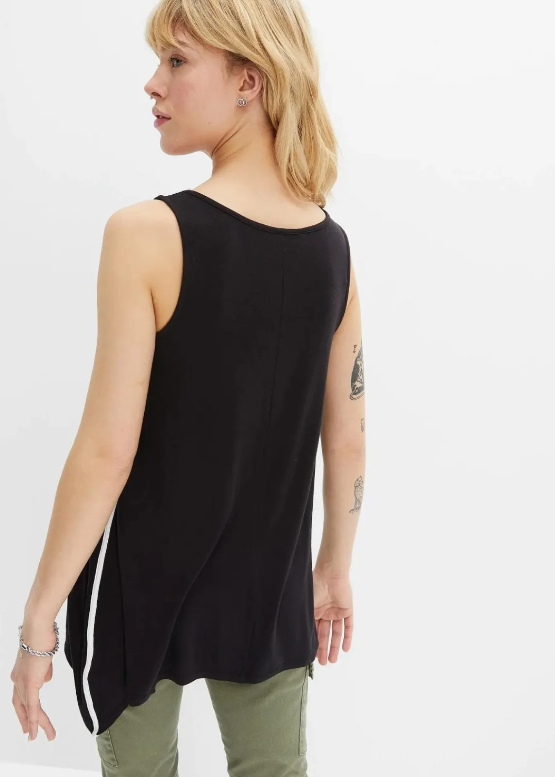 bonprix Shirts & Tops|Nachhaltigere Materialien^Long-Top aus softer Viskose schwarz/weiß bedruckt