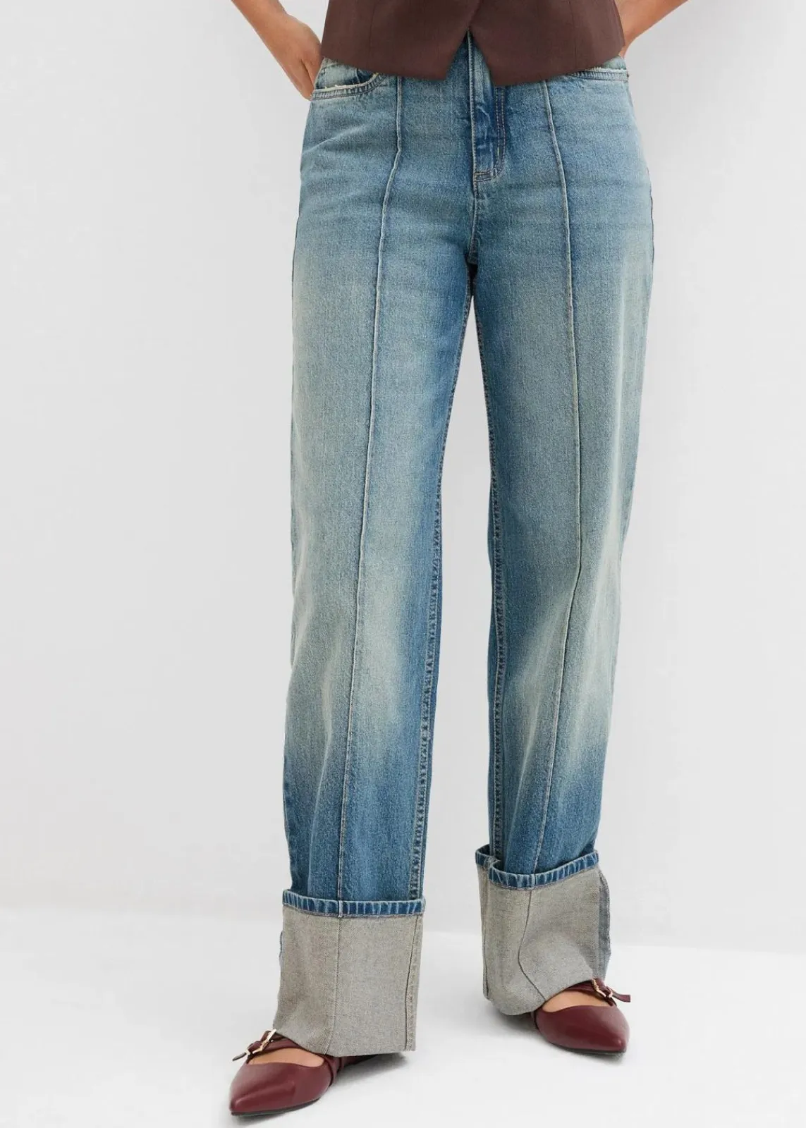 bonprix Kurzgrößen|Jeans^Loose Straight-Jeans High Waist hellblau denim used