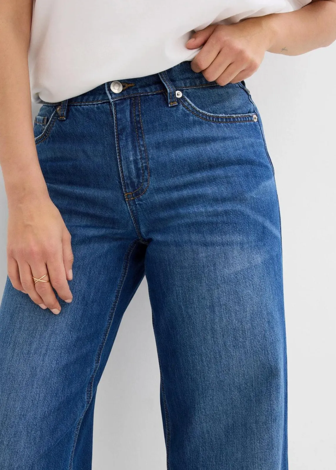 bonprix Bekleidung·Shirts & Tops|Jeans^Loose Straight-Jeans Mid Waist, cropped blau denim used