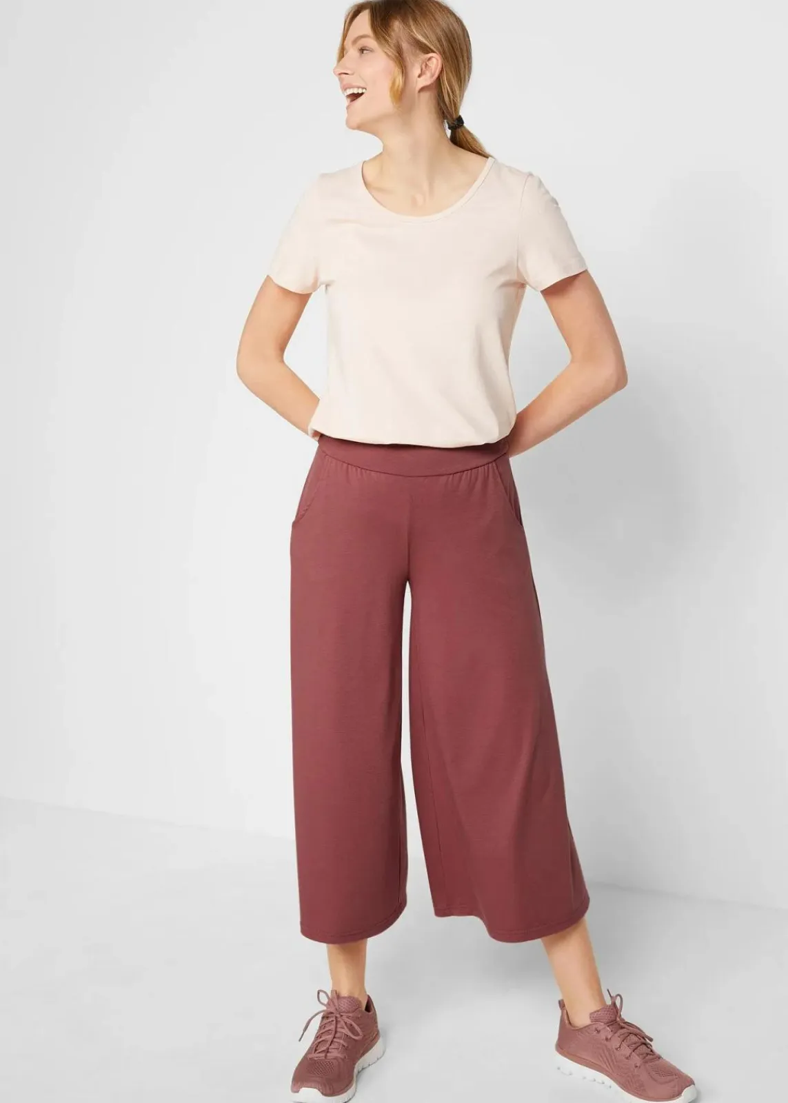 bonprix Nachhaltigere Materialien|Hosen^Loungewear Culotte mit weitem Bein softbeere