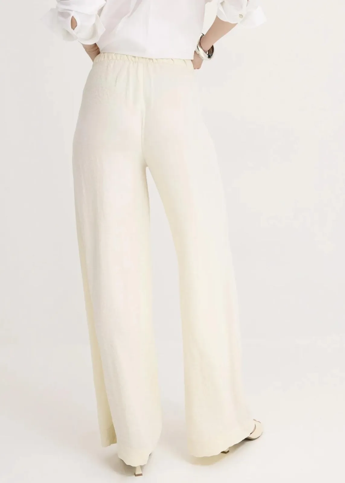 bonprix Bekleidung·Kleider|Hosen^Marlenehose aus leichtem Crêpe naturbeige