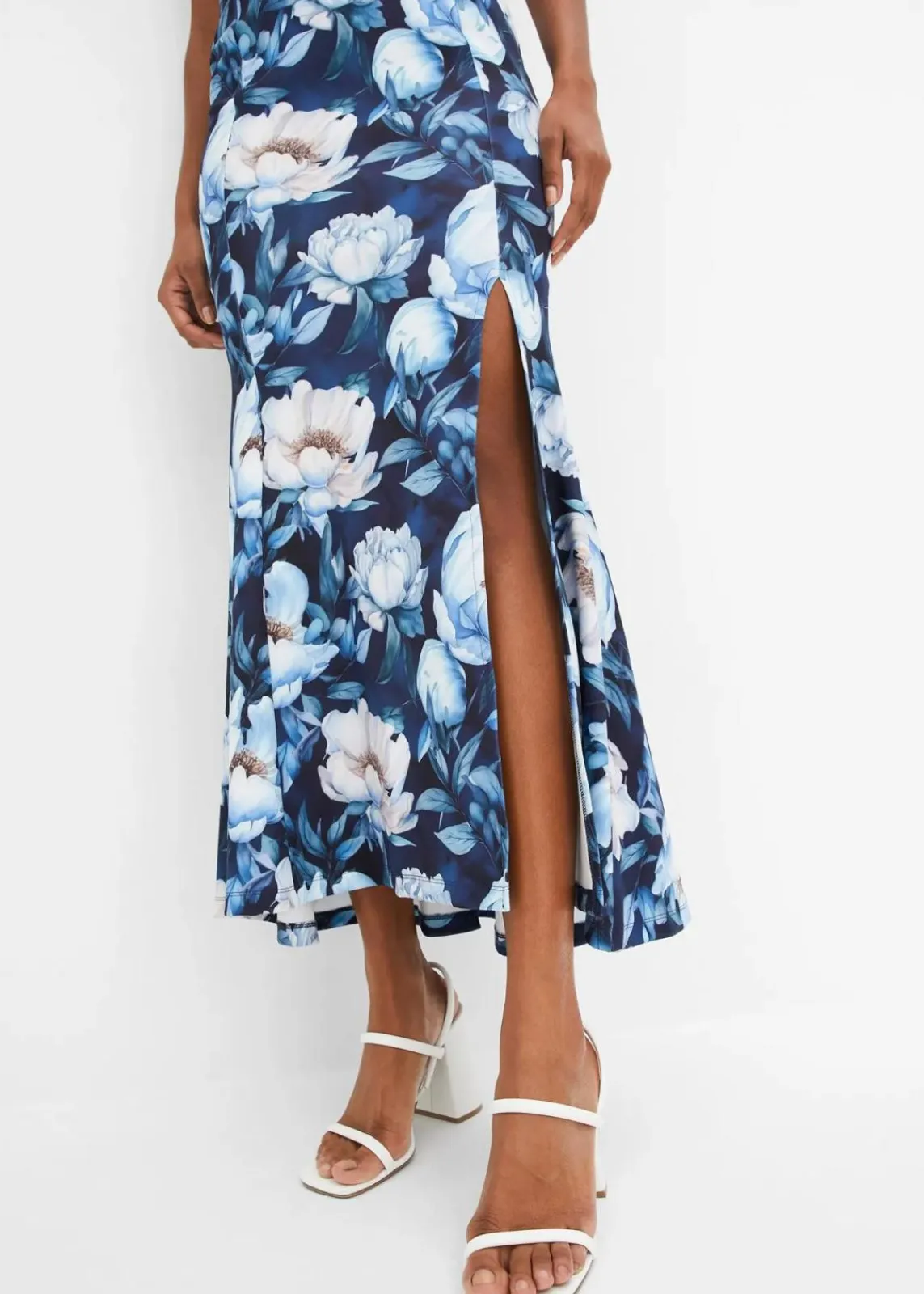 bonprix Festliche Mode|Kleider^Maxikleid dunkelblau/hellblau geblümt
