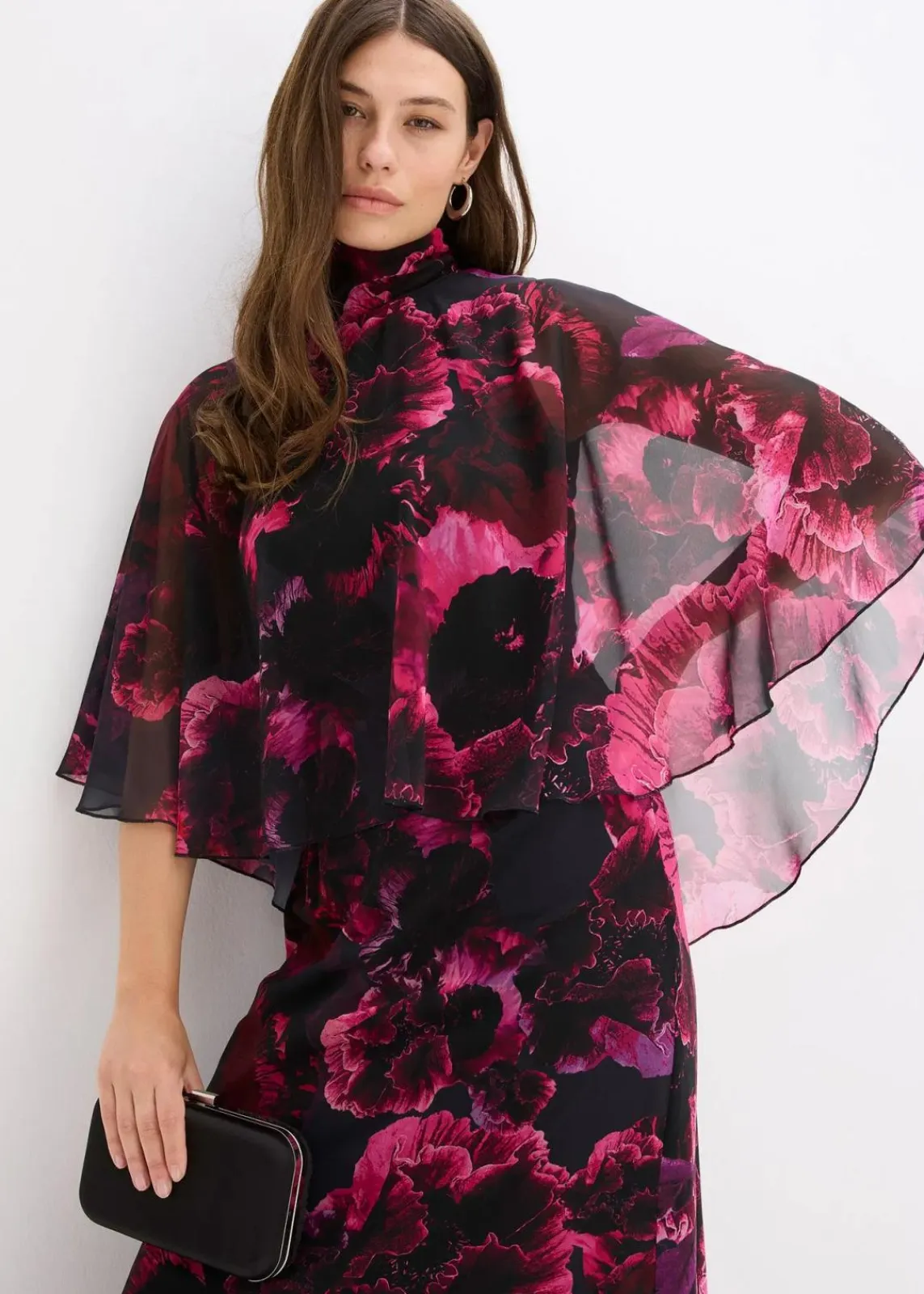 bonprix Bekleidung·Pullover & Strickjacken|Festliche Mode^Maxikleid aus feinem Chiffon schwarz geblümt