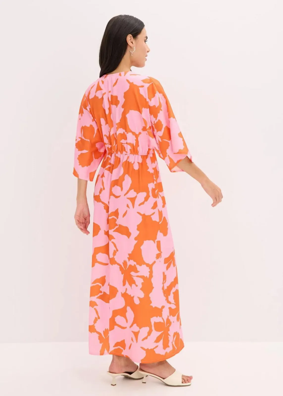 bonprix Bekleidung·Pullover & Strickjacken|Kleider^Maxikleid aus fließendem Satin flieder/orange floral
