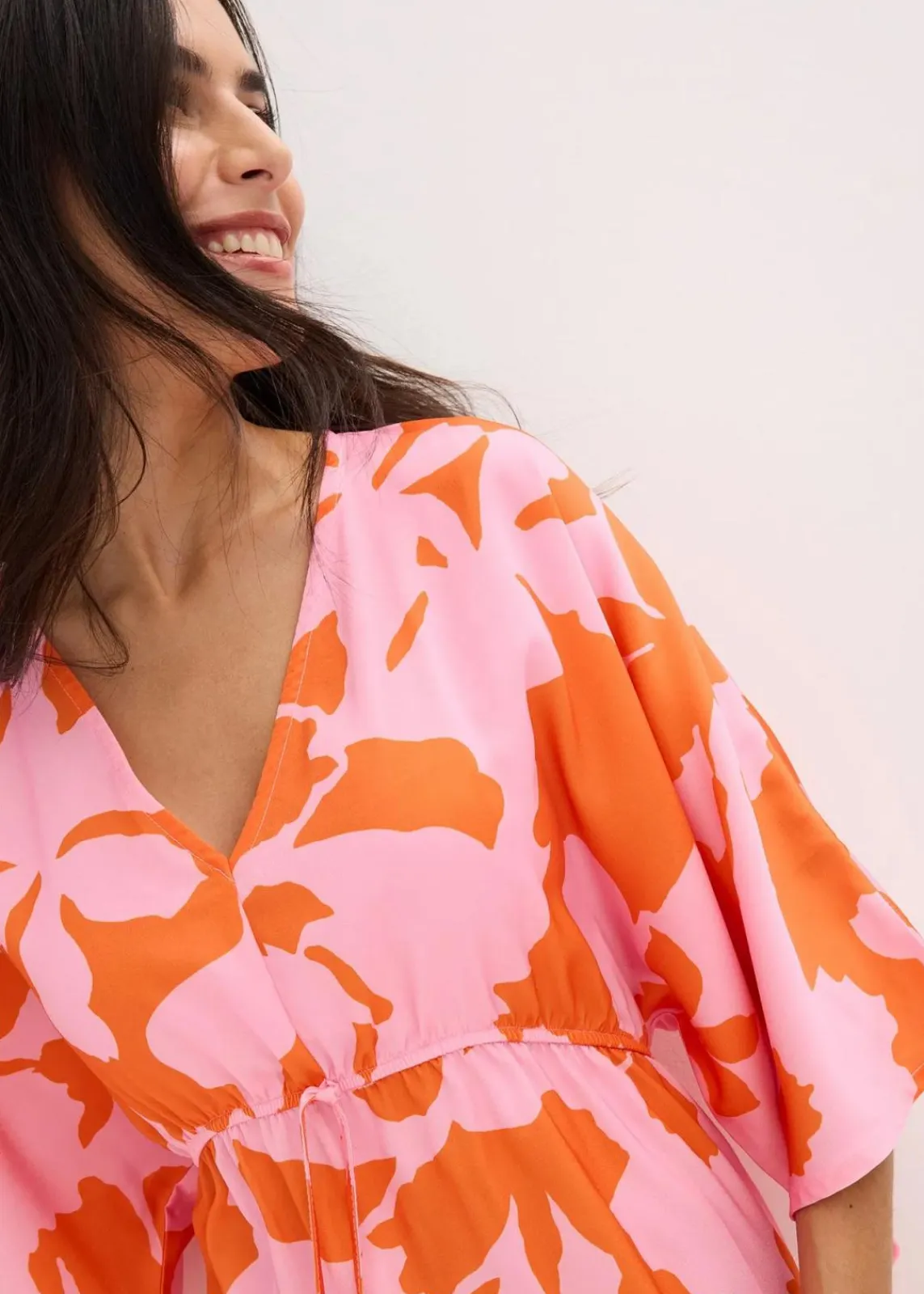 bonprix Bekleidung·Pullover & Strickjacken|Kleider^Maxikleid aus fließendem Satin flieder/orange floral
