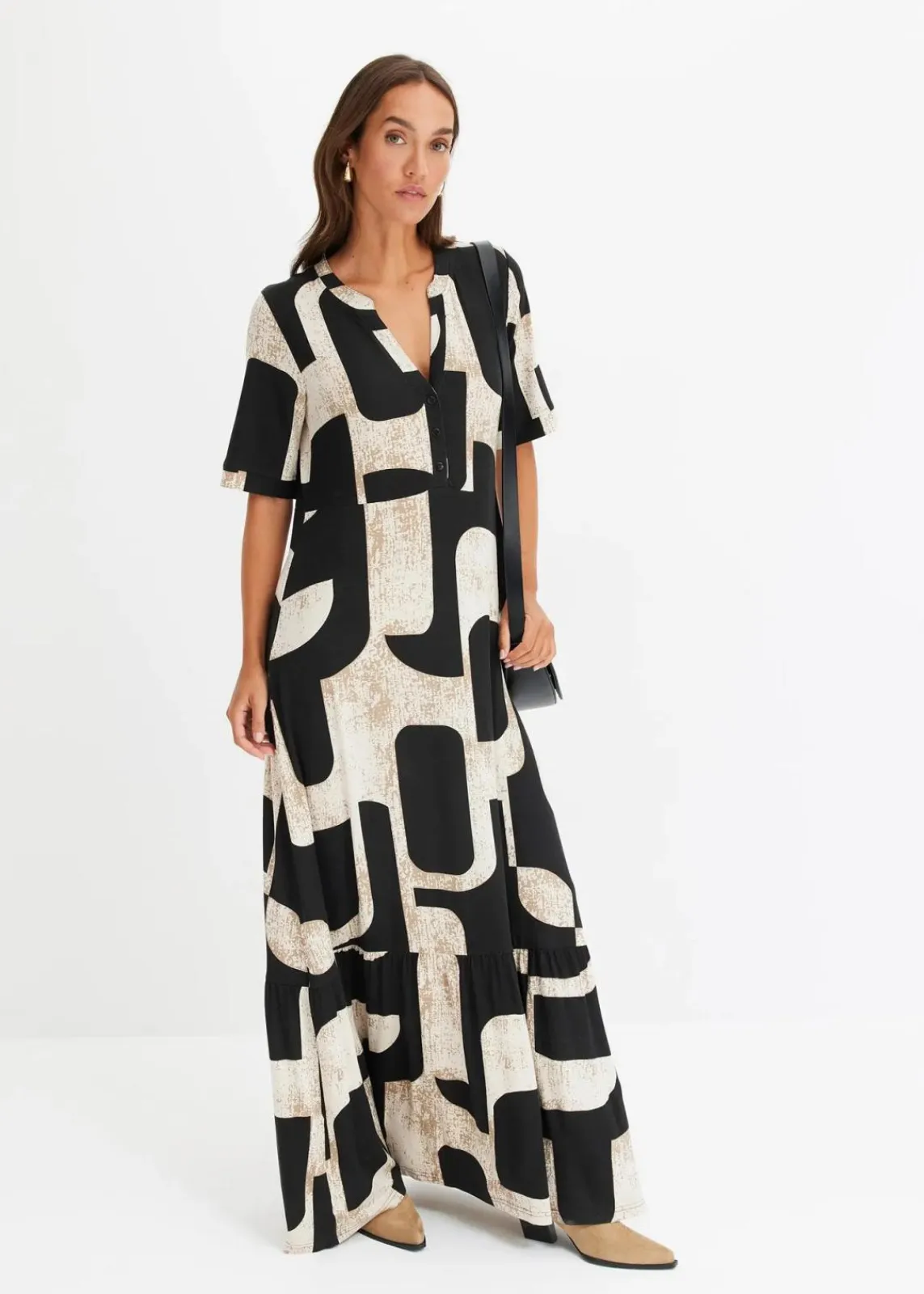 bonprix Nachhaltigere Materialien|Kleider^Maxikleid aus softem Viskose-Mix schwarz/creme graphisch bedruckt