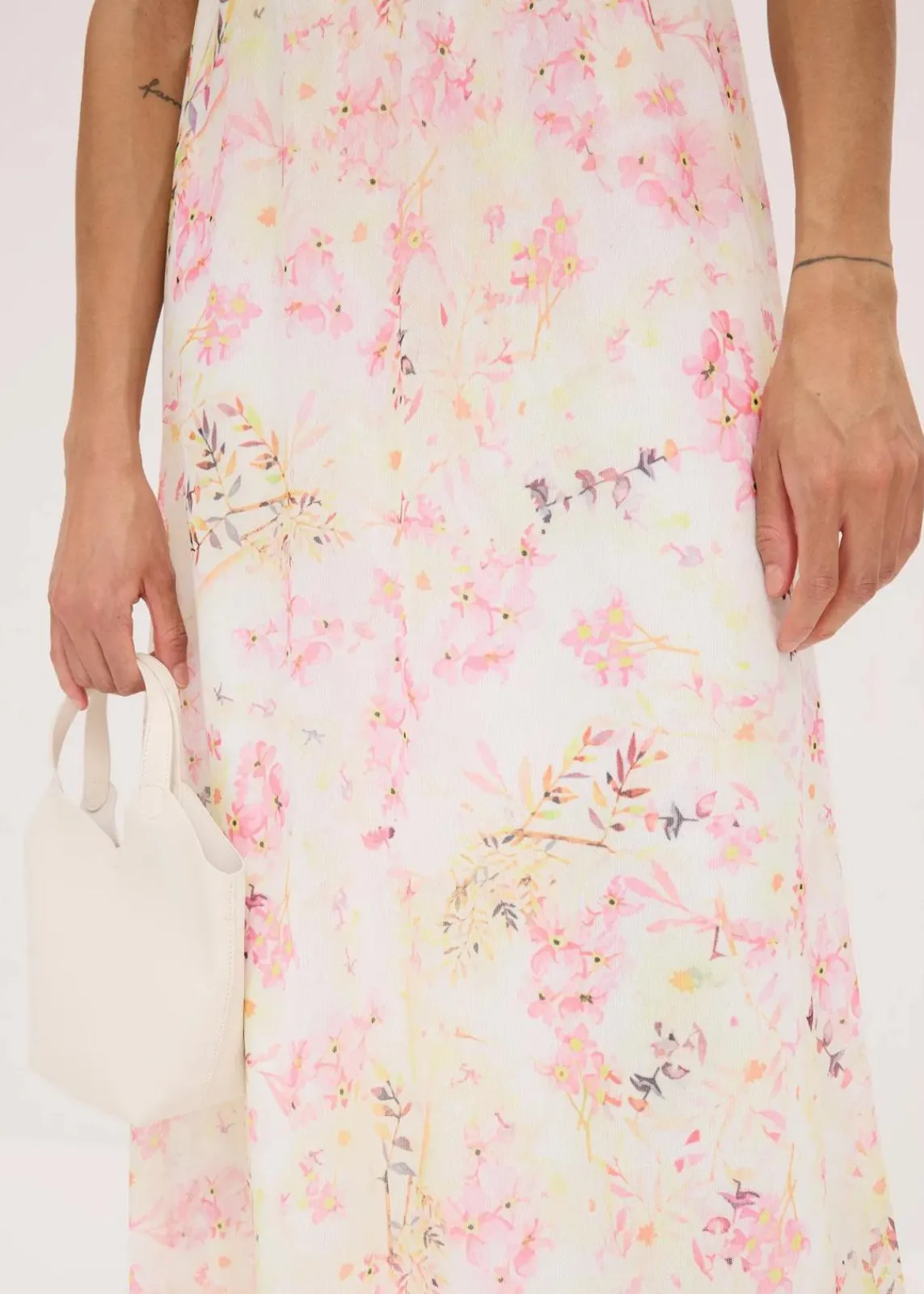 bonprix Kleider|Kurzgrößen^Maxikleid aus zartem Mesh creme floral
