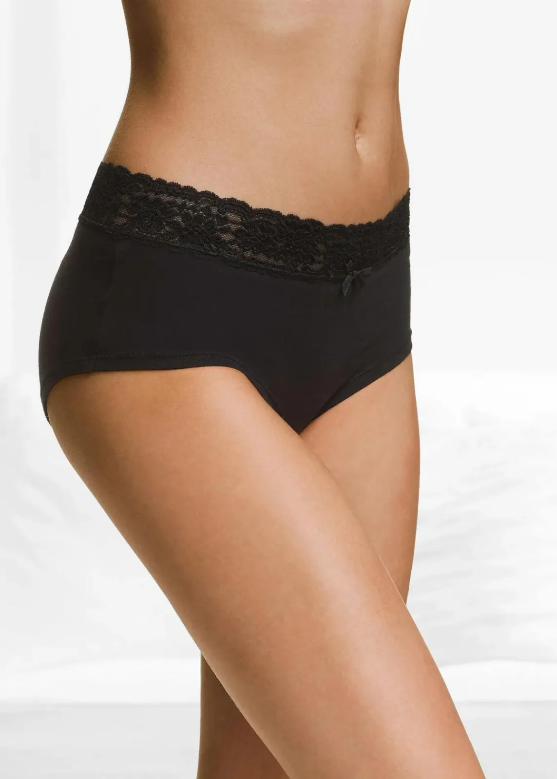 bonprix Höschen|Baumwollunterwäsche^Maxipanty (4er Pack) schwarz + weiß