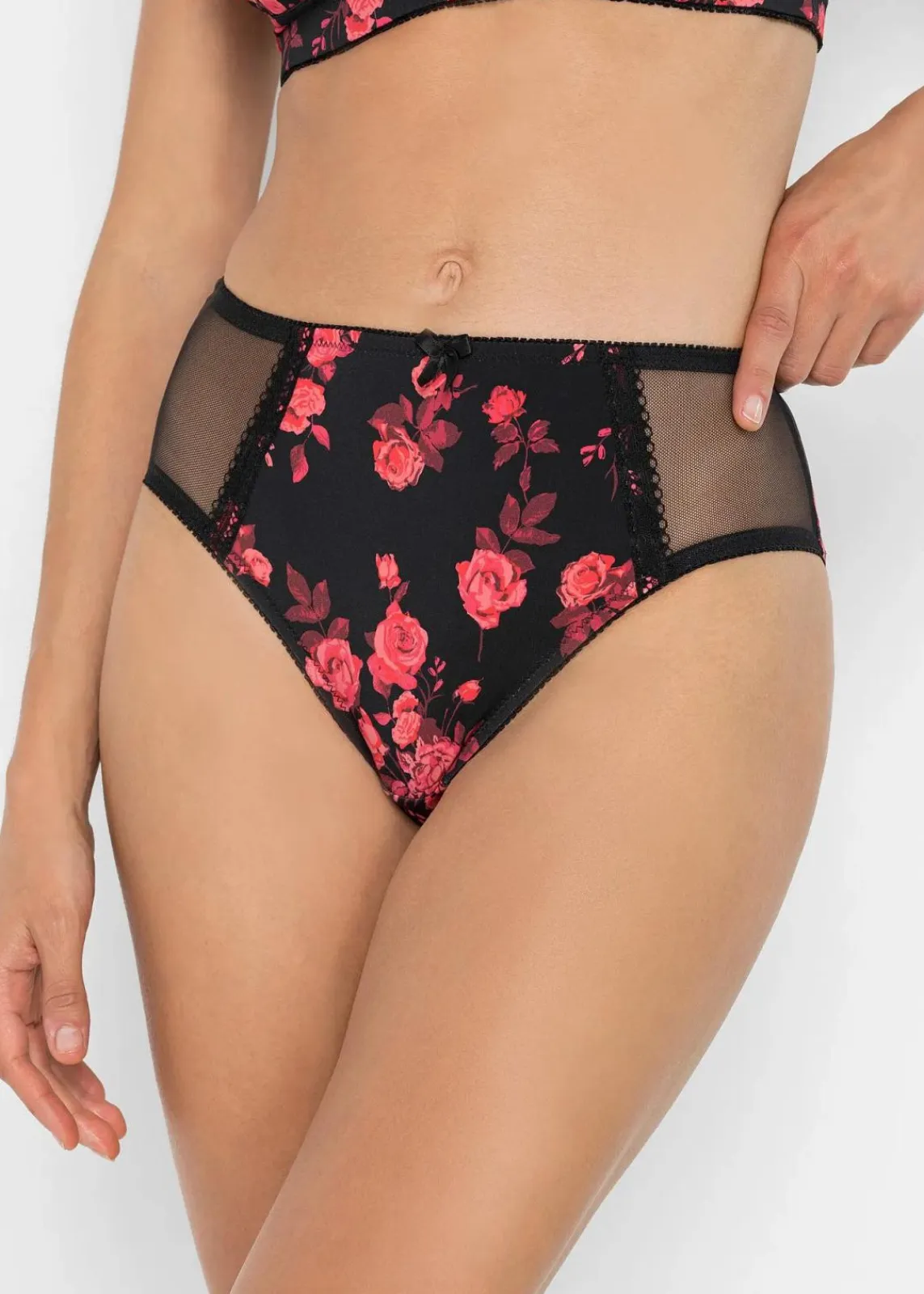 bonprix Wäsche·Dessous|Wäsche·Höschen^Maxislip schwarz geblümt