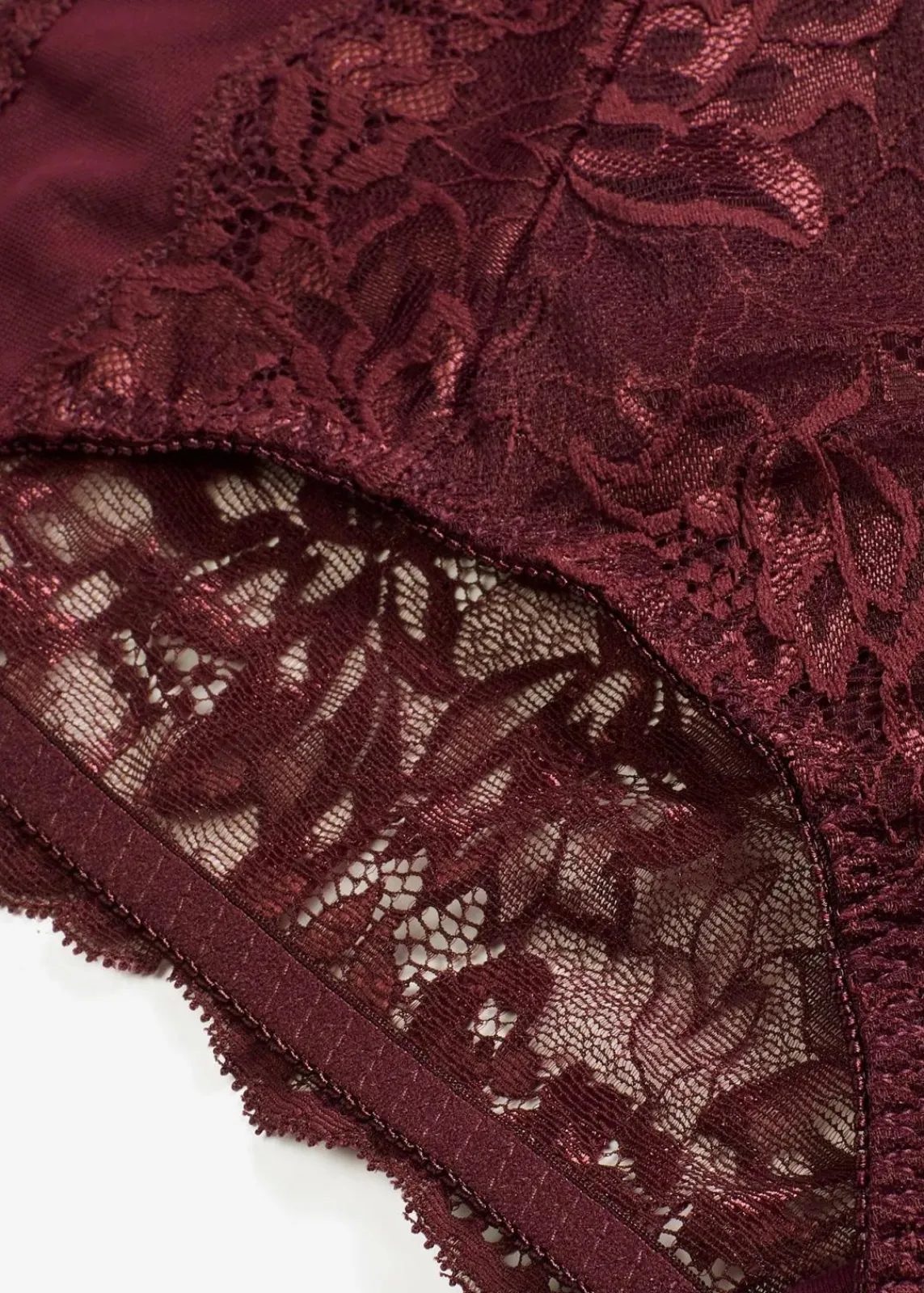 bonprix Wäsche·Dessous|Wäsche·Höschen^Maxislip mit zarter Spitze weinrot