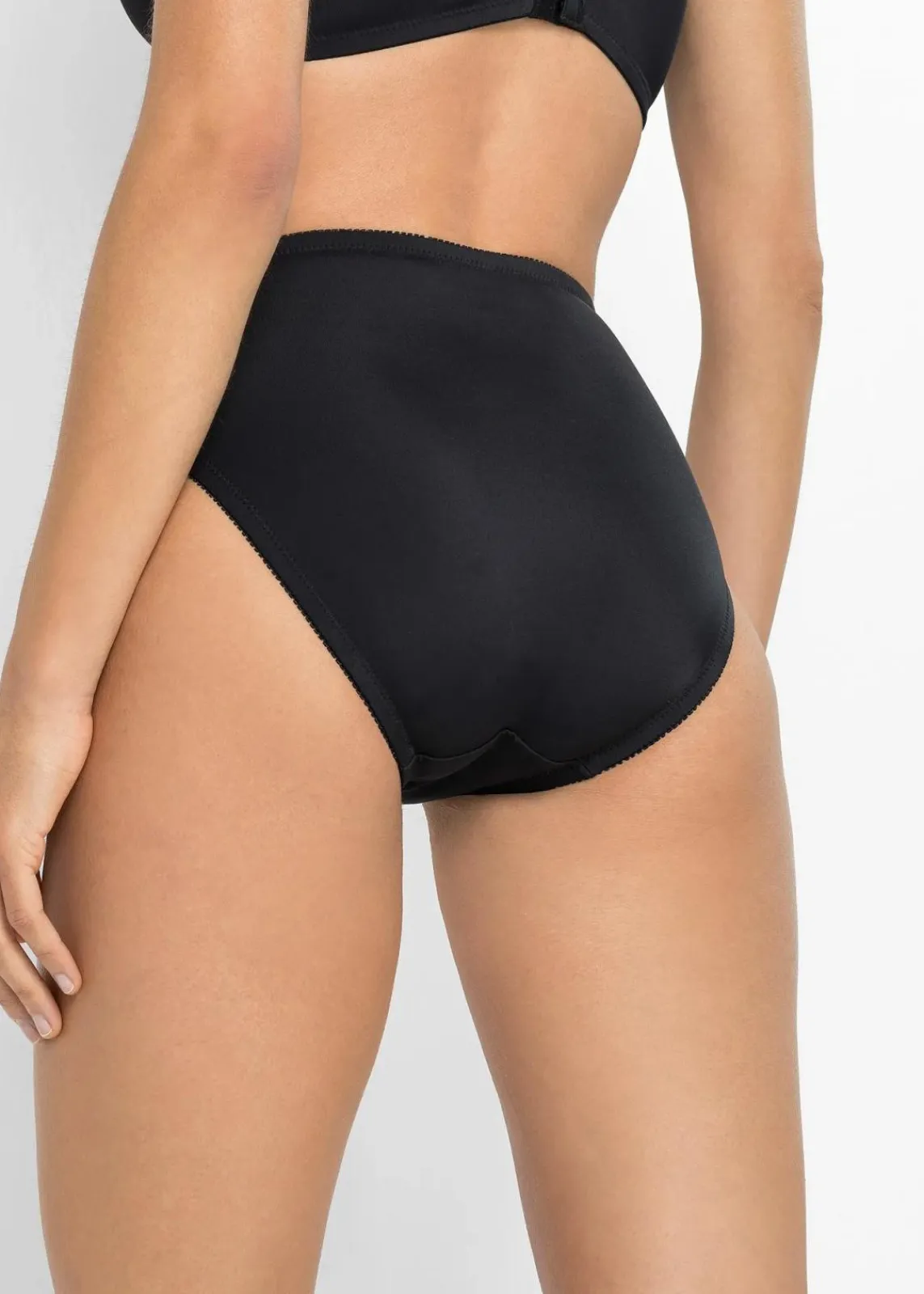 bonprix Nachhaltigere Materialien|Höschen^Maxislip mit zarter Spitze (2er Pack) schwarz+schwarz
