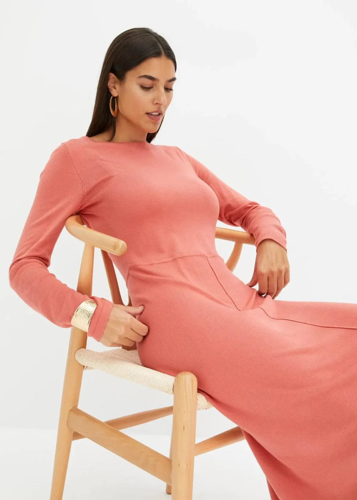 bonprix Kleider|Strickmode^Maxi-Strickkleid aus Viskose-Mix rhabarber
