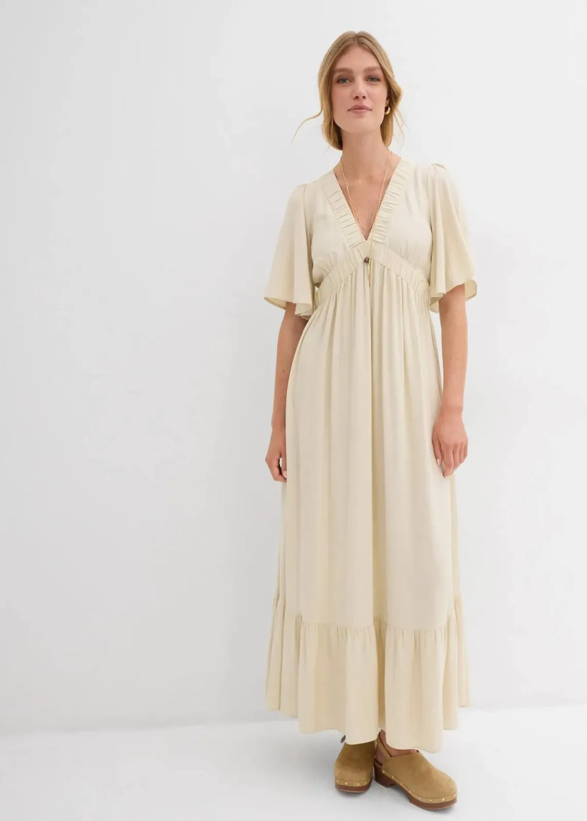 bonprix Bekleidung·Pullover & Strickjacken^Maxi-Stufenkleid aus fließender Viskose natur