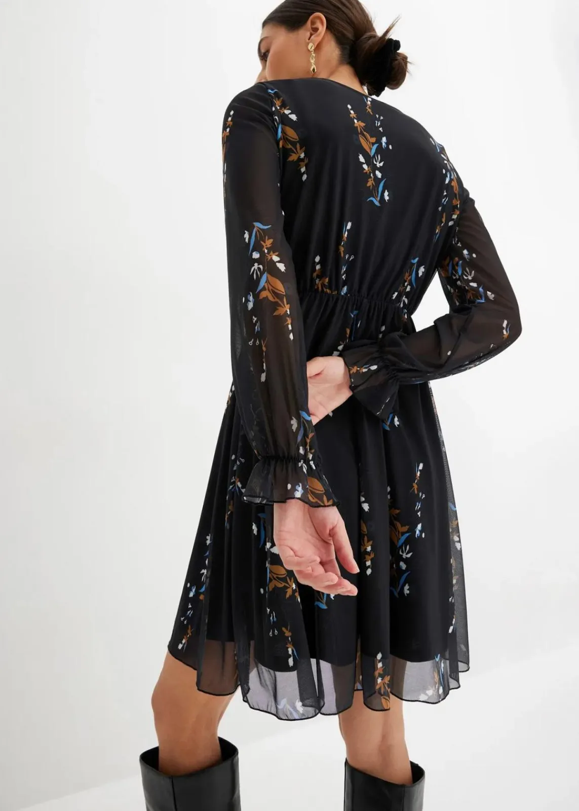 bonprix Bekleidung·Pullover & Strickjacken|Kleider^Meshkleid schwarz geblümt