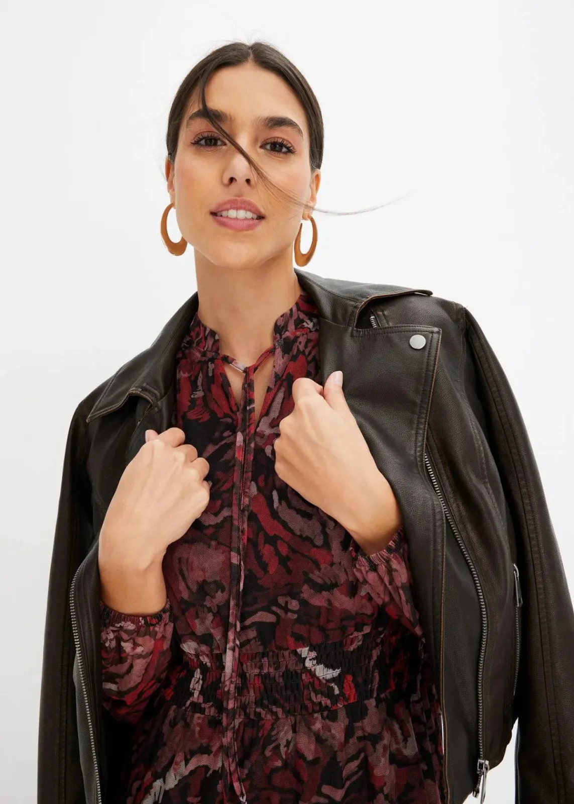 bonprix Kleider|Bekleidung·Pullover & Strickjacken^Mesh-Midikleid schwarz/rot bedruckt