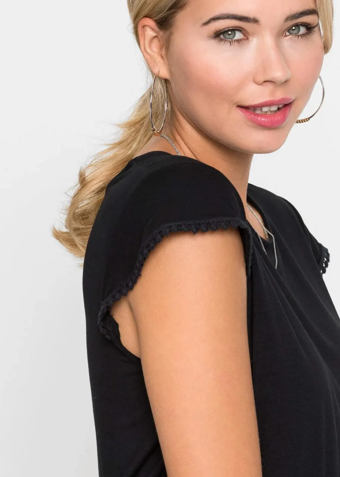 bonprix Nachhaltigere Materialien^Midi-Jerseykleid aus nachhaltiger Viskose mit Elasthan schwarz