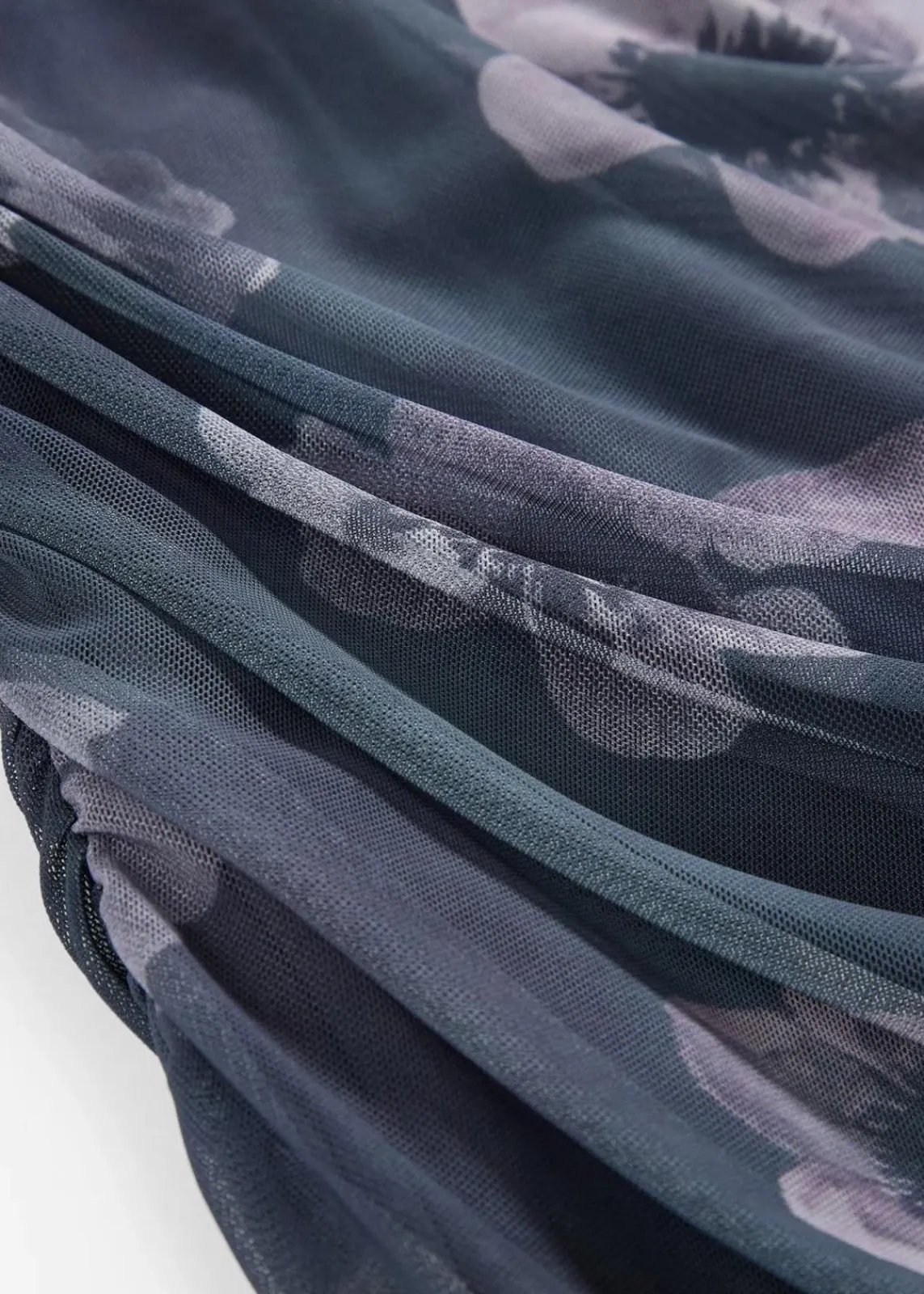 bonprix Kleider|Nachhaltigere Materialien^Midikleid anthrazit geblümt