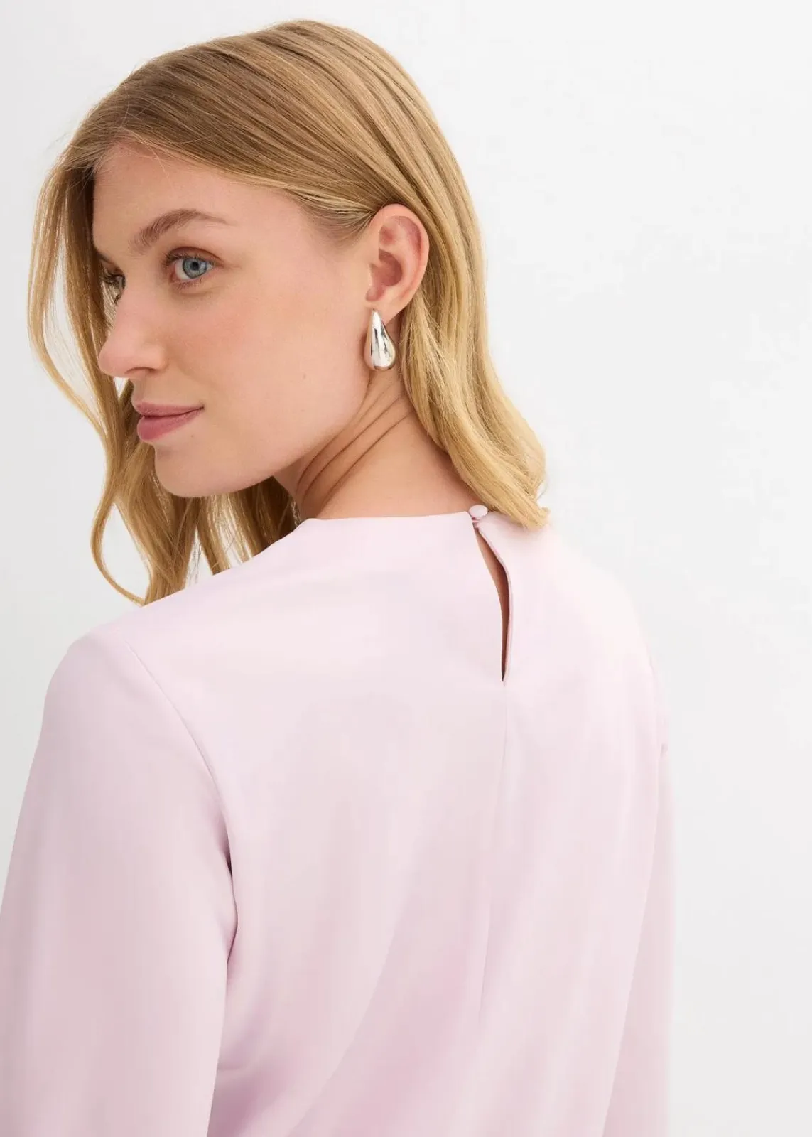 bonprix Kleider|Bekleidung·Pullover & Strickjacken^Midikleid aus glänzendem Satin puderflieder