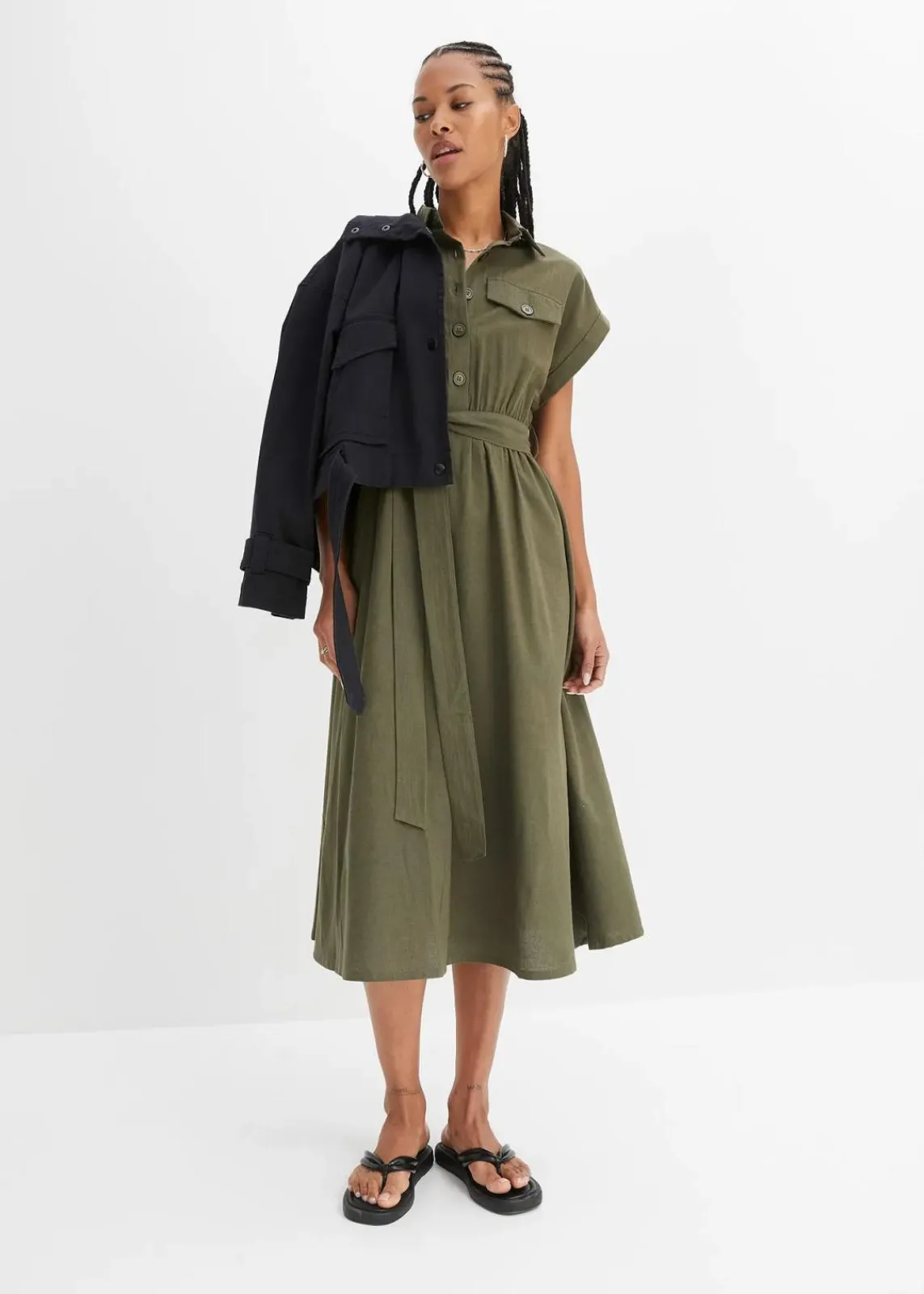 bonprix Kleider|Bekleidung·Pullover & Strickjacken^Midikleid aus reiner Baumwolle oliv