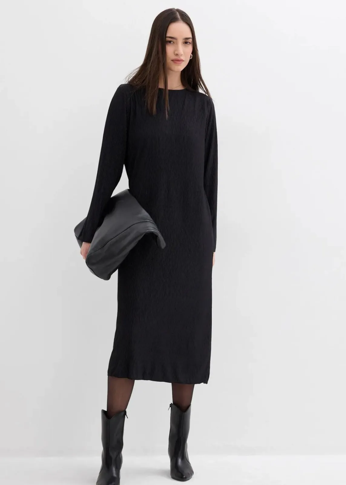 bonprix Bekleidung·Pullover & Strickjacken|Kleider^Midikleid aus strukturiertem Crinkle schwarz