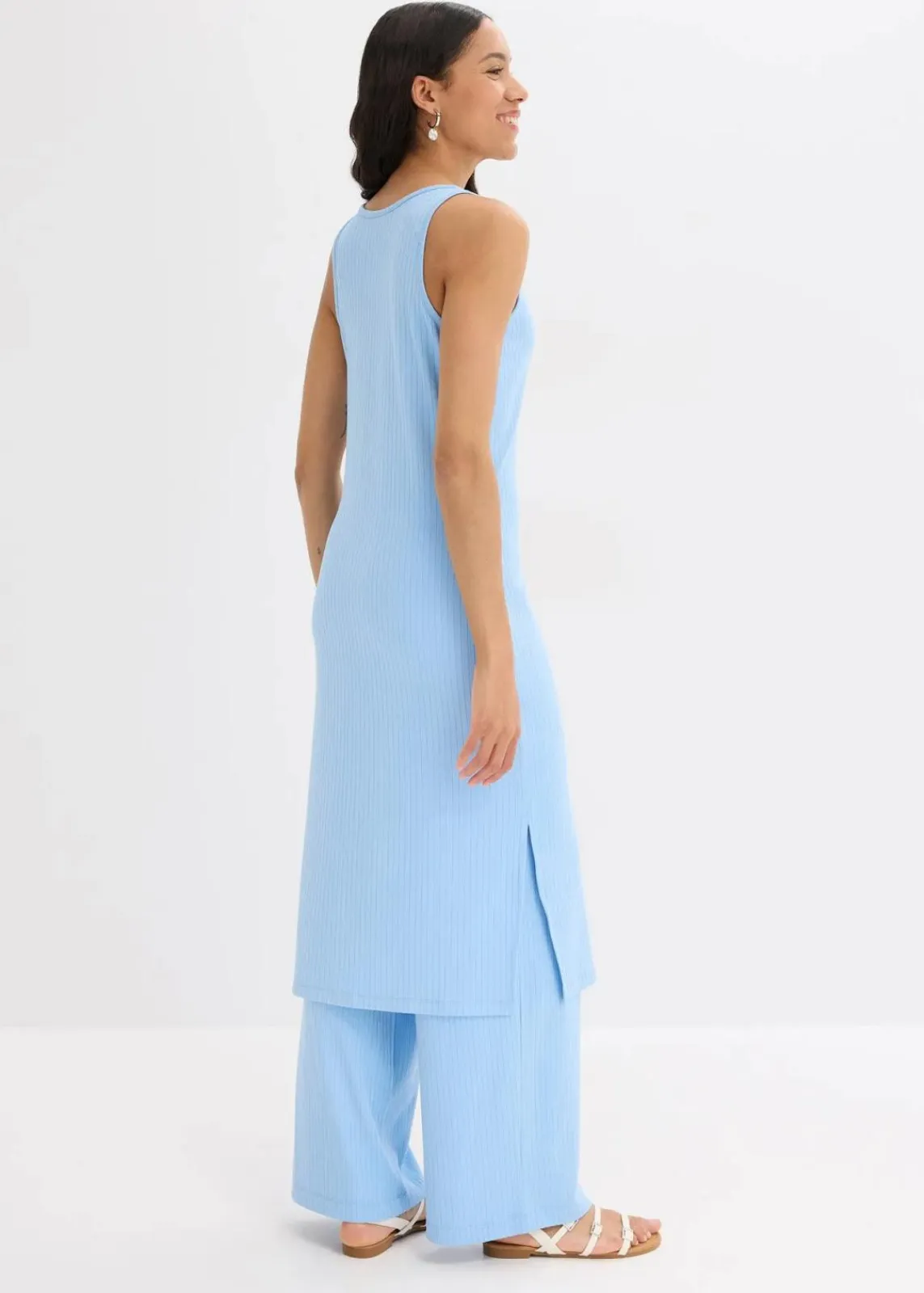 bonprix Bekleidung·Pullover & Strickjacken|Kleider^Midikleid aus weicher Rippe hellblau
