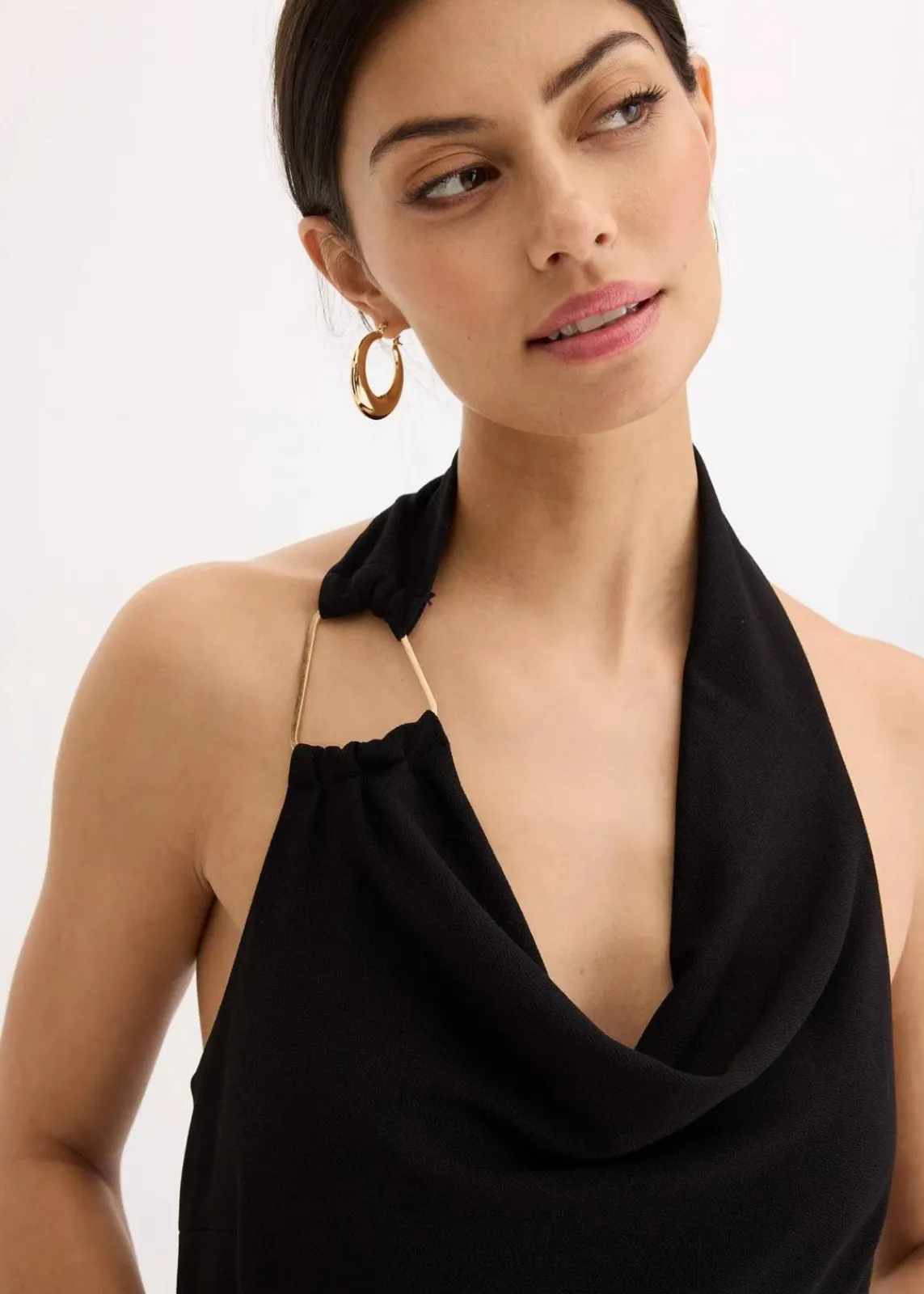 bonprix Kleider^Midikleid mit dekorativem Metall-Detail schwarz