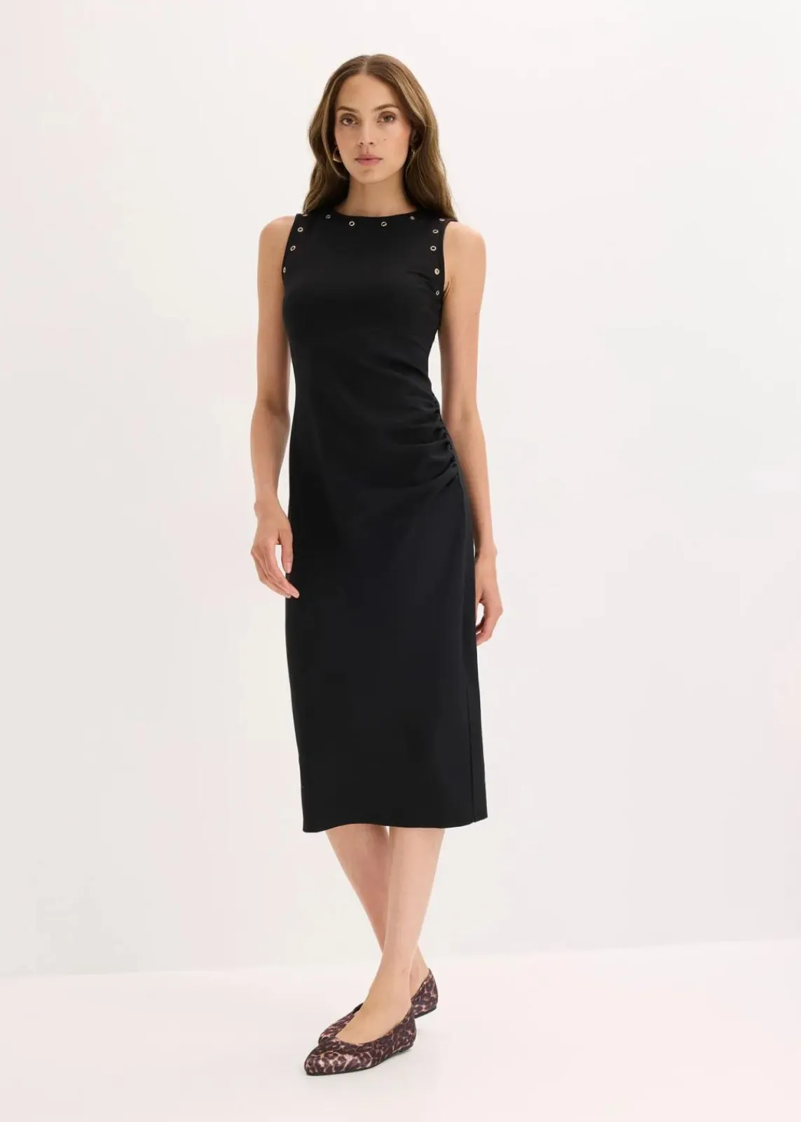 bonprix Nachhaltigere Materialien|Kleider^Midikleid mit Nieten schwarz